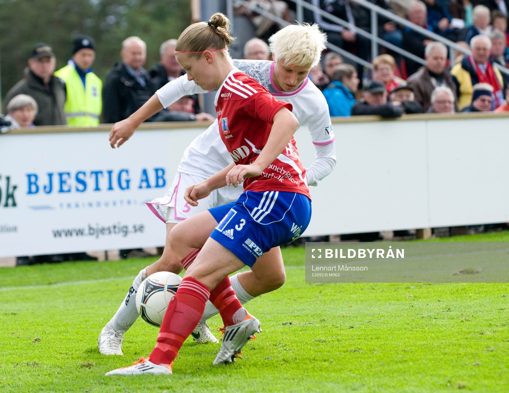 Dragning, Lisa Ek, Malmö, tar sig förbi Mandy Van
