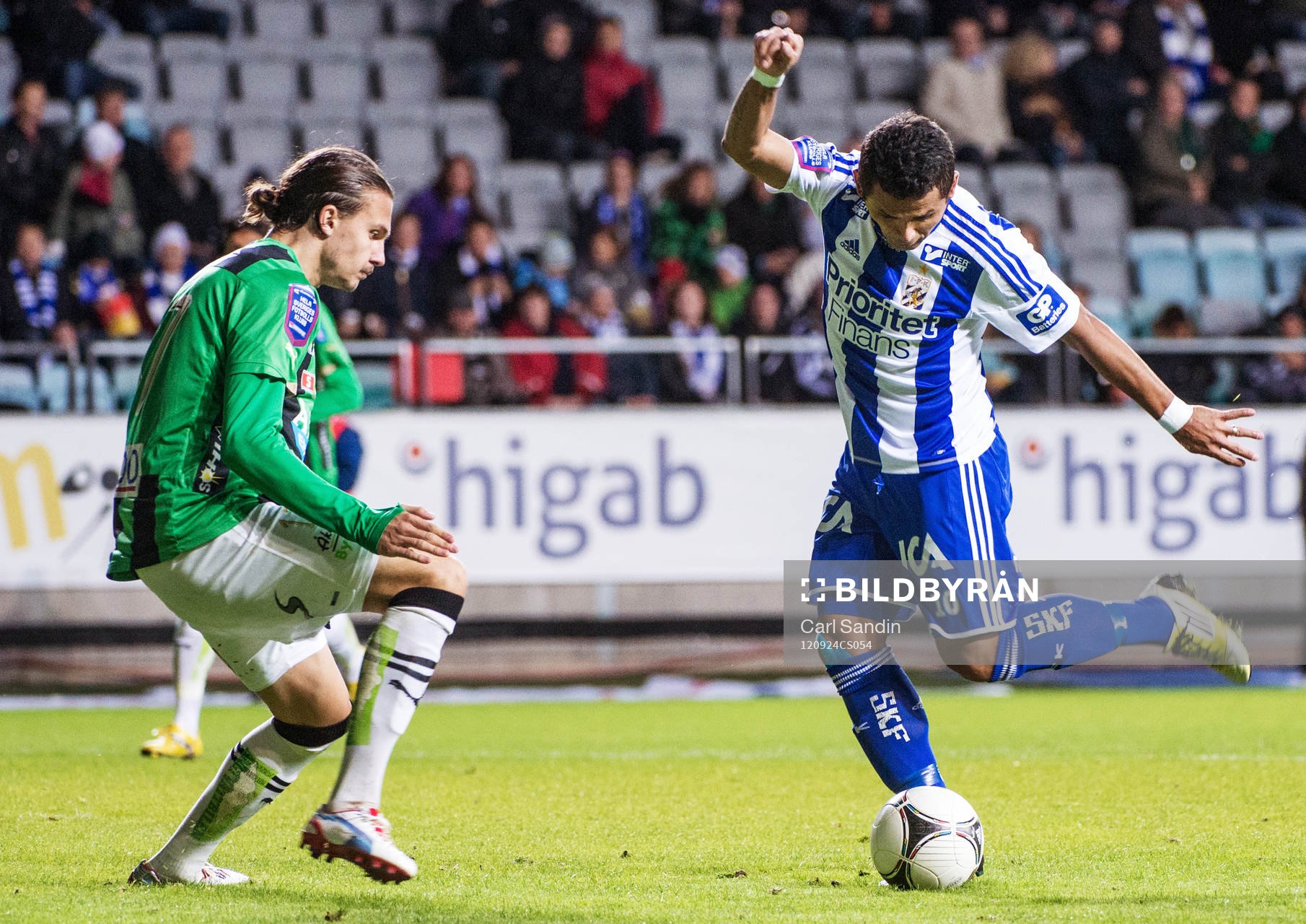 Daniel Sobralense, IFK Göteborg, laddar för skott mot