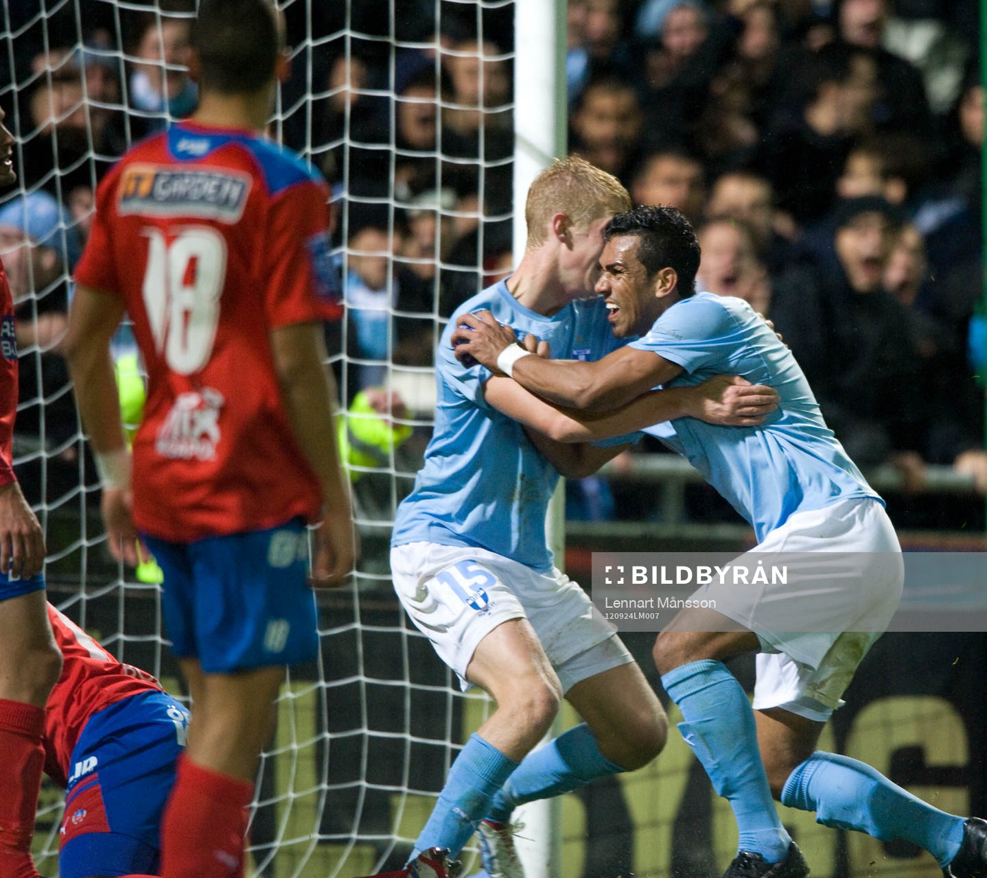 Fotboll, allsvenskan, Helsingborg - Malmö FF: 1-1 Wilton Figueiredo, grattas av Filip Helander