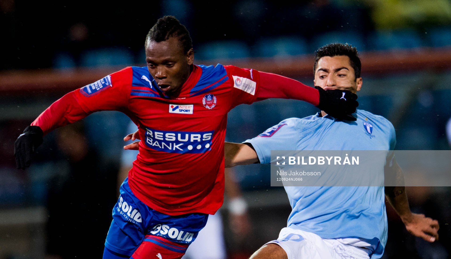 Fotboll, allsvenskan, Helsingborg - Malmö FF: May Mahlangu, Helsingborg, Jiloan Hamad, Malmö FF.