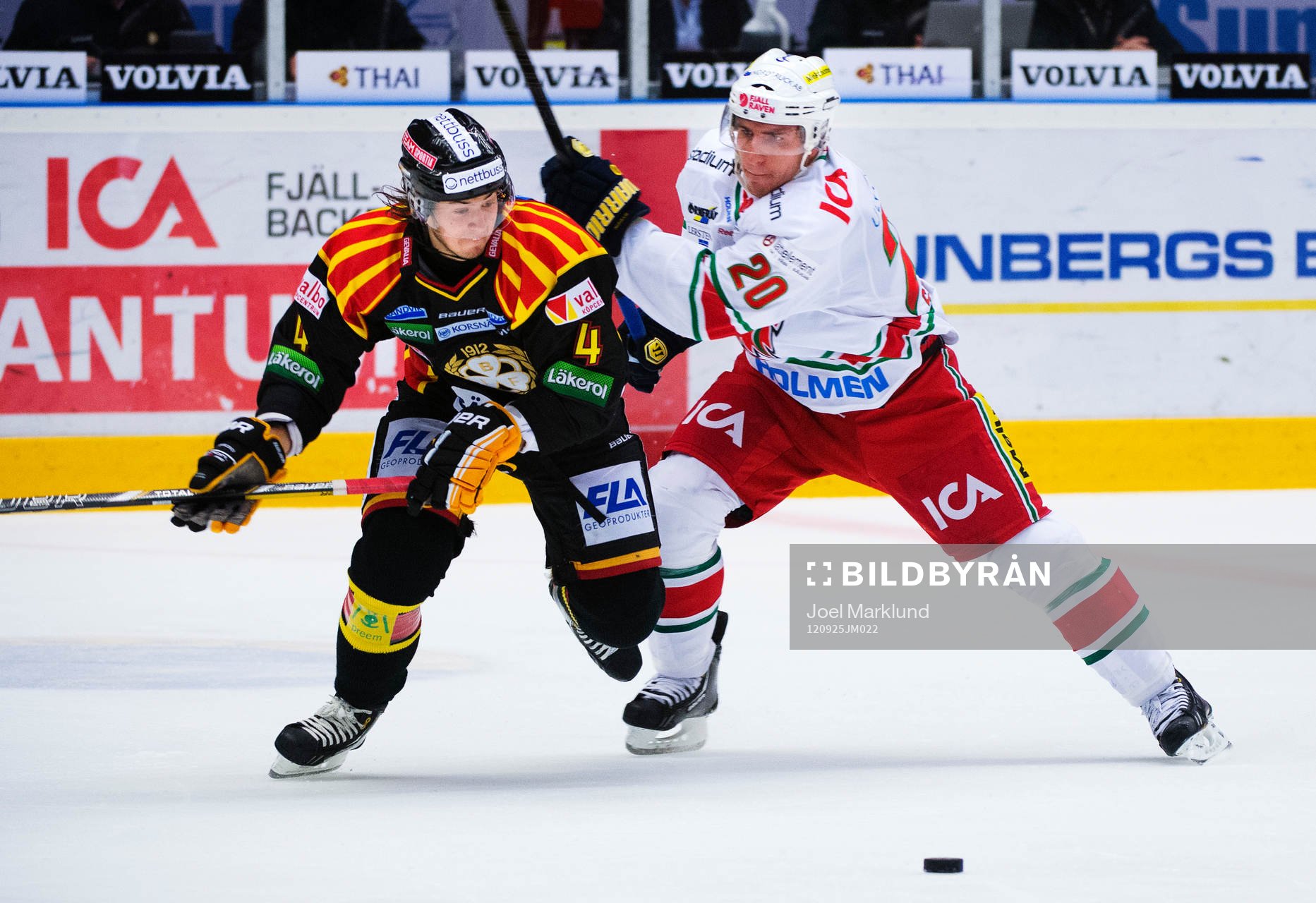 Victor Berglind, Brynäs, utmanas av Alexander Steen, Modo