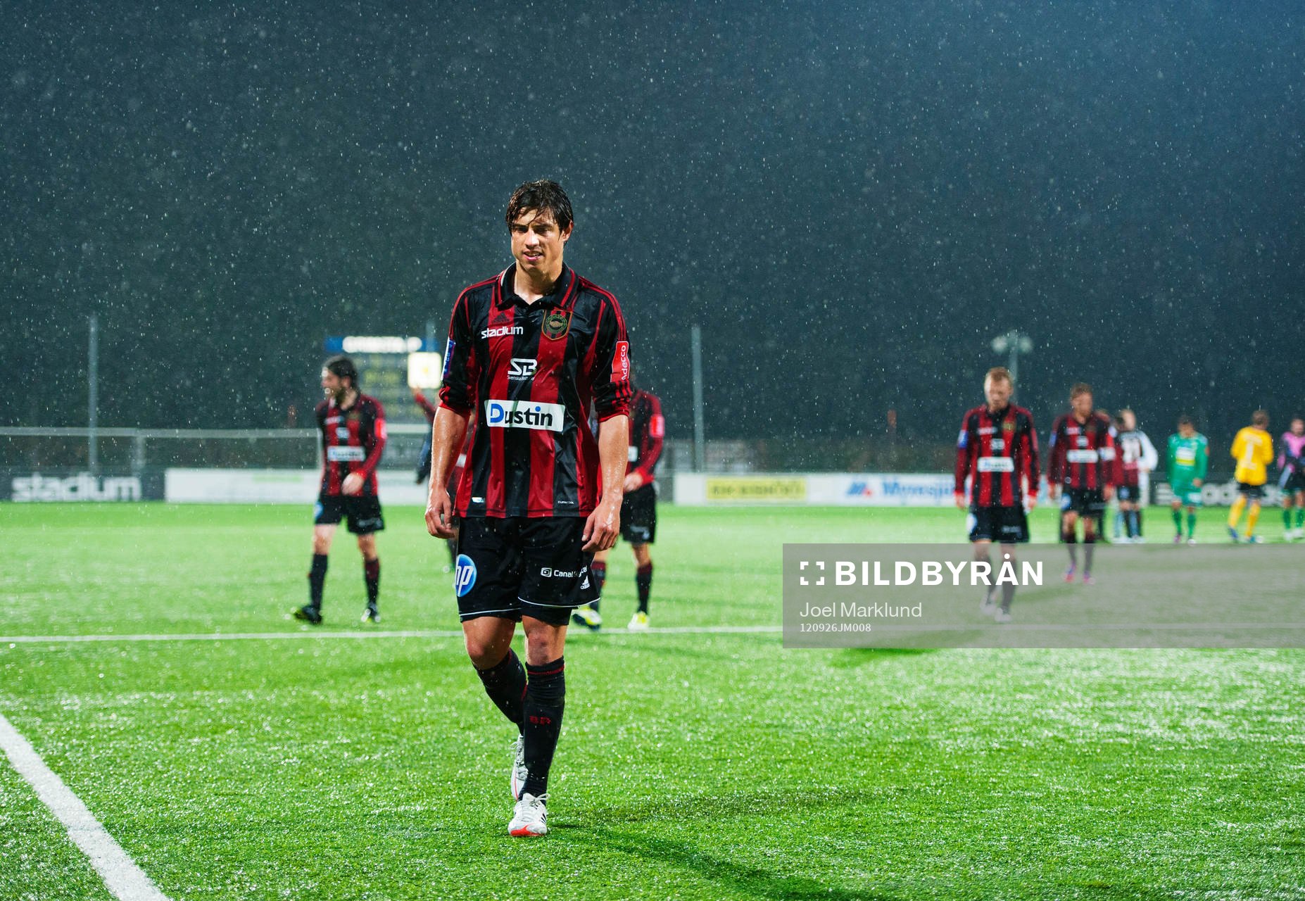 Gabriel Petrovic, Brommapojkarna, deppar när han lämnar