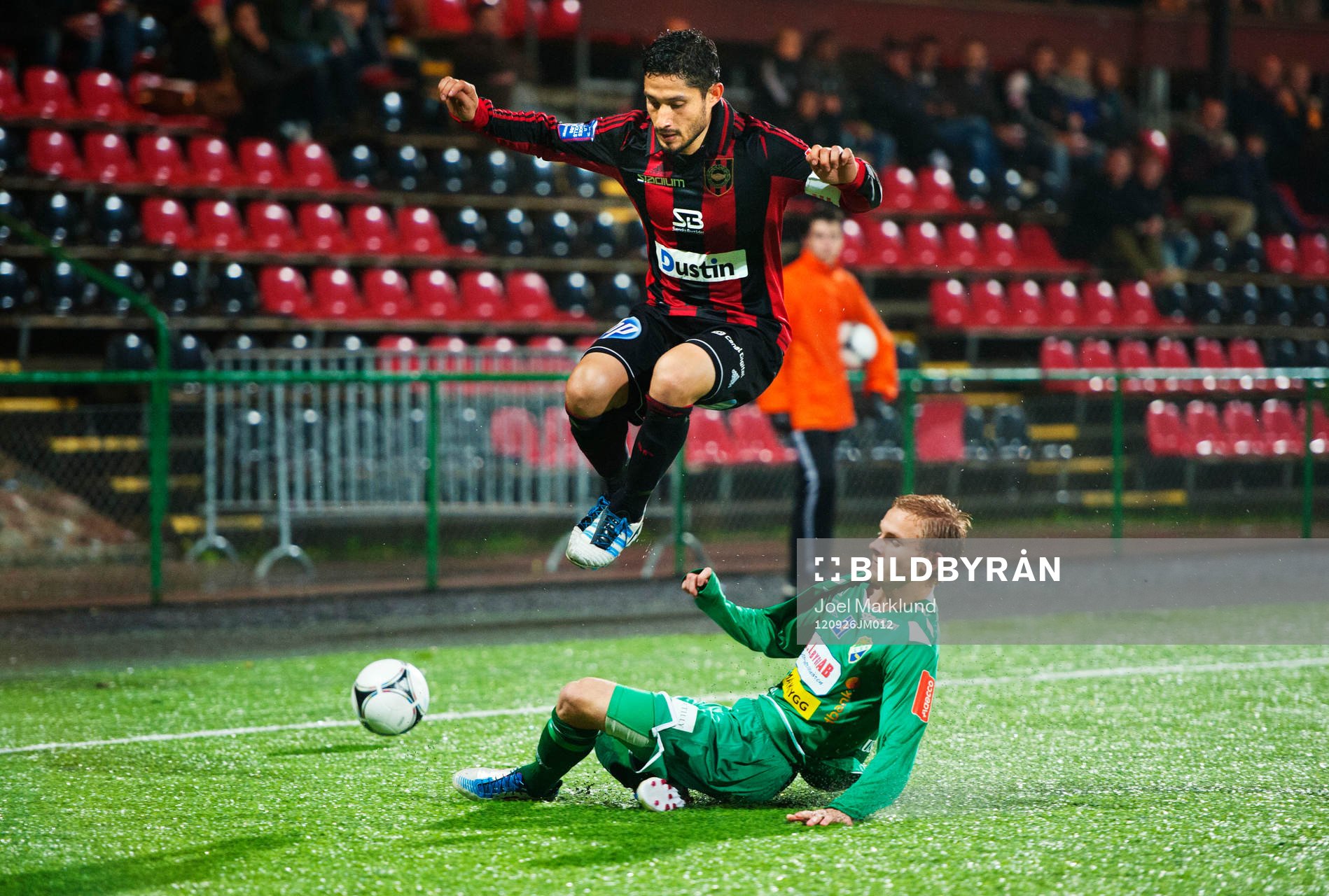 Pablo Pinones Arce, Brommapojkarna, utmanas av Niclas