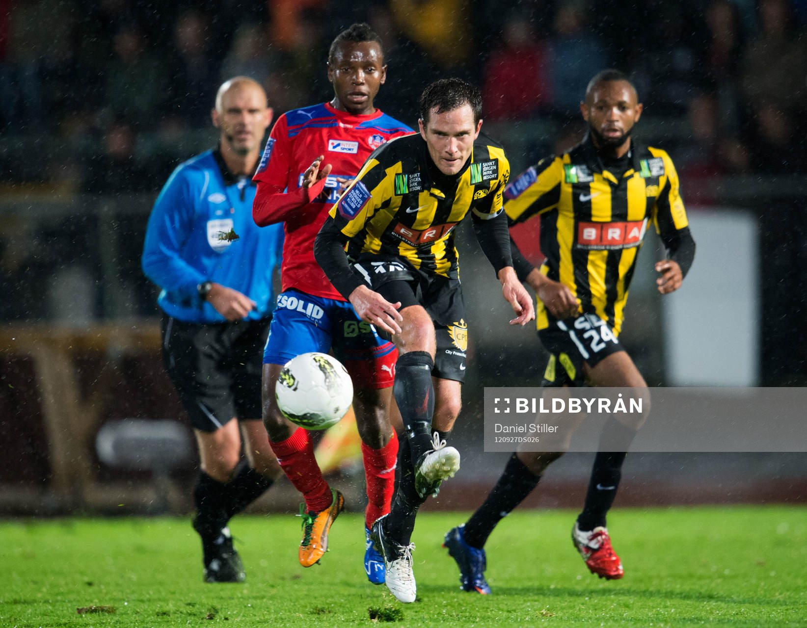 Martin Ericsson, Häcken. May Mahlangu, Helsingborg