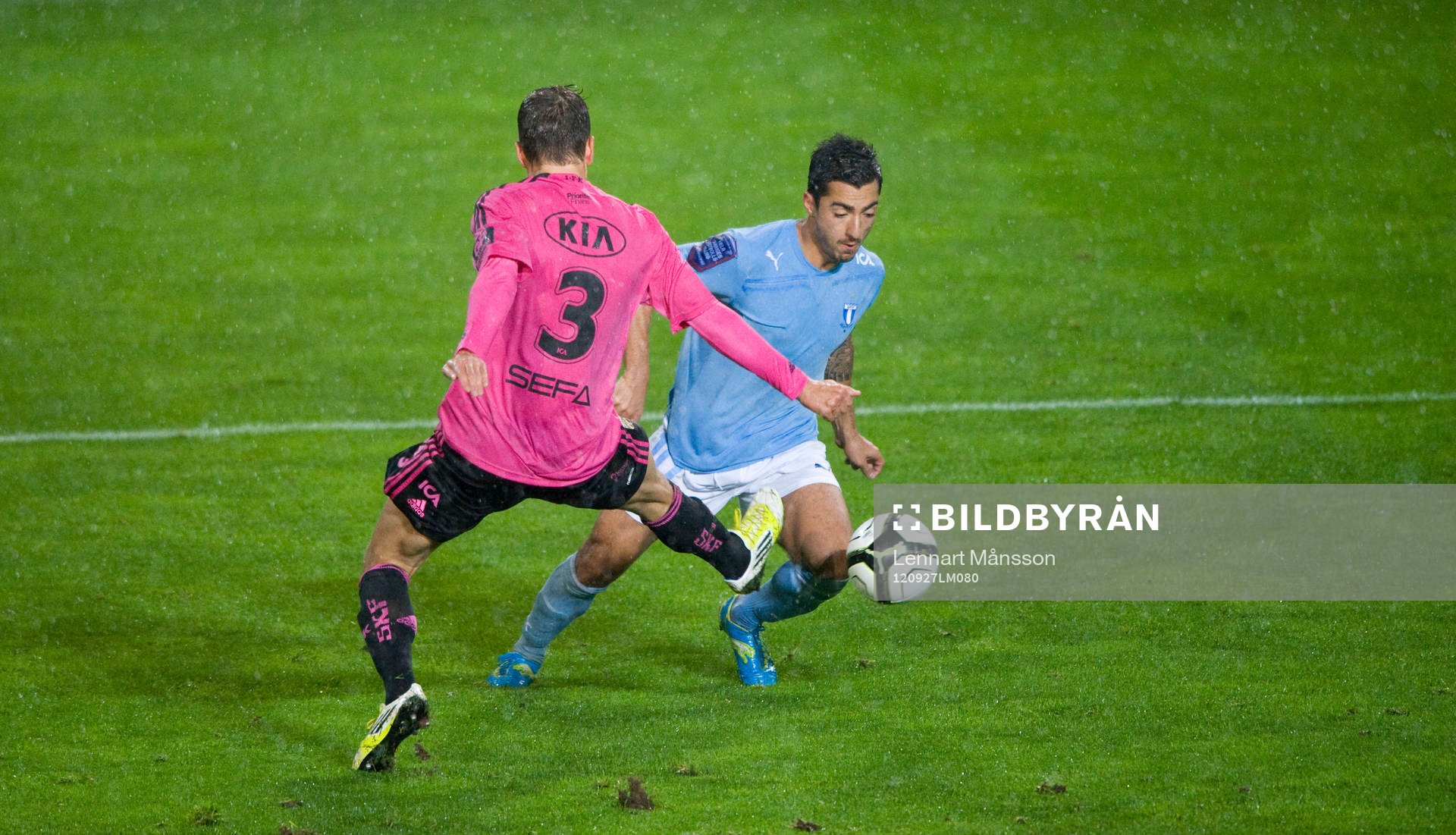 Jiloan Hamad, malmö FF mot Logi Vargardsson, Göteborg