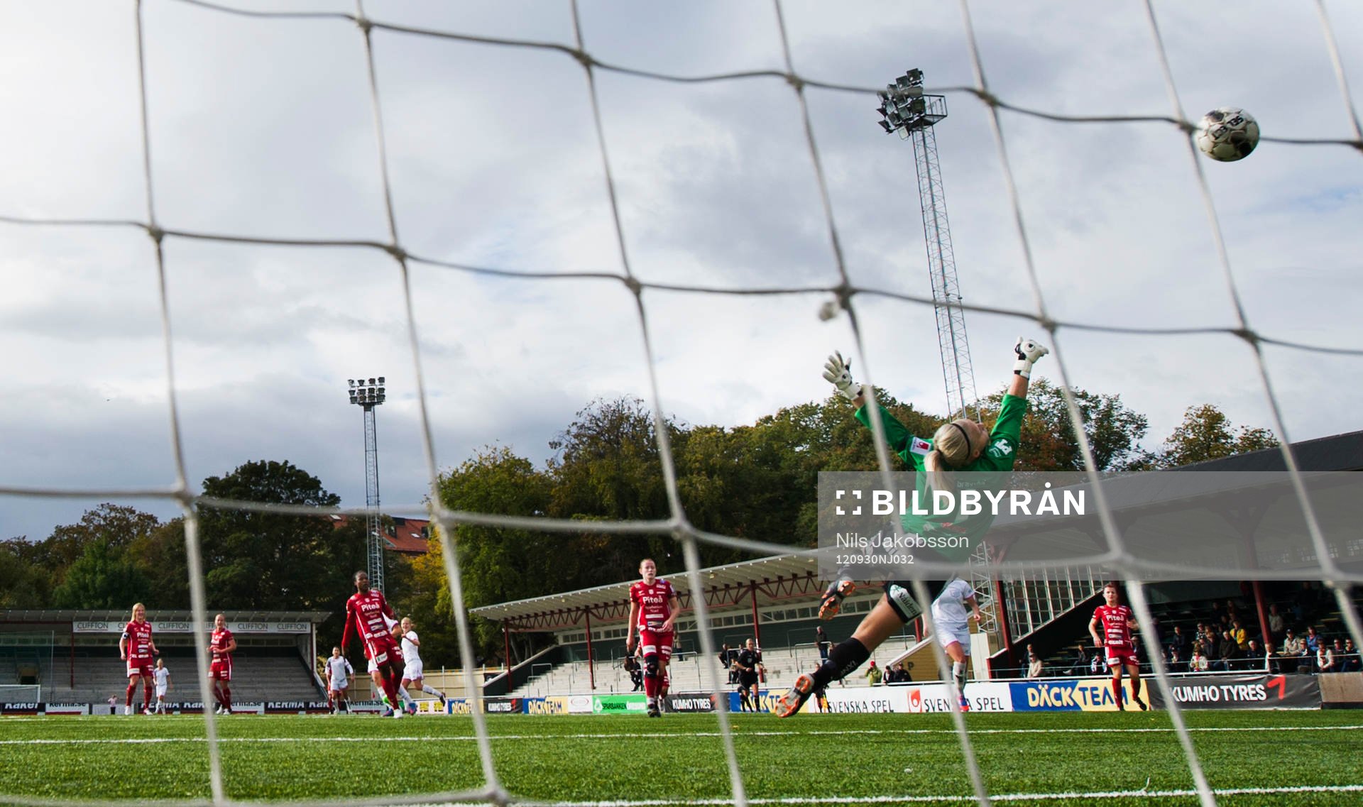 Sara Björk Gunnarsdottir, LDB Malmö dundrar in 2-1 bakom