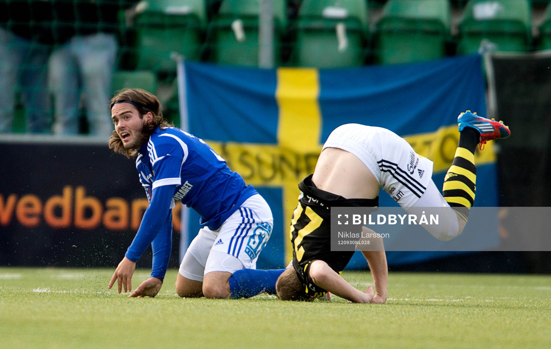 Robin Sellin, Sundsvall blir nedriven av Daniel Gustavsson,