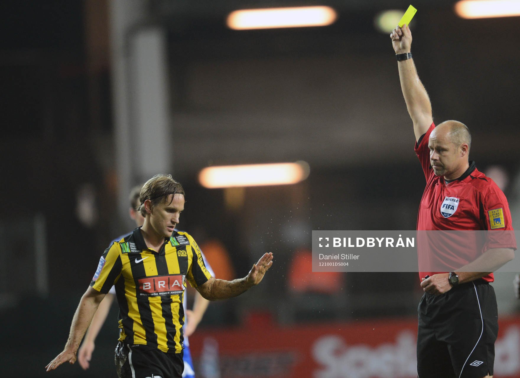 jonas Bjurström, Häcken får ett gult kort (varning) av