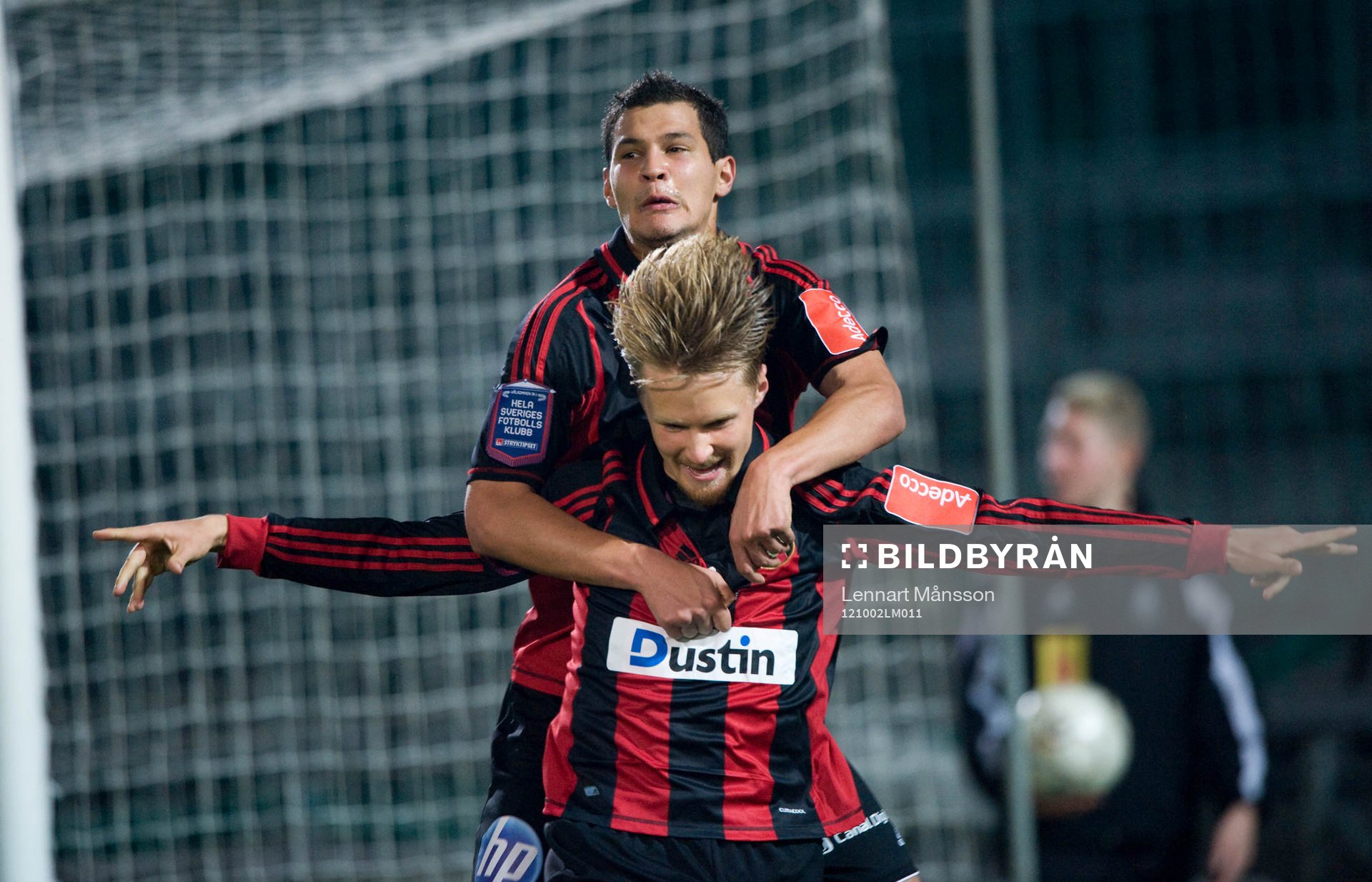 0-3, Jacob Une Larsson, Brommapojkarna, som grattas av