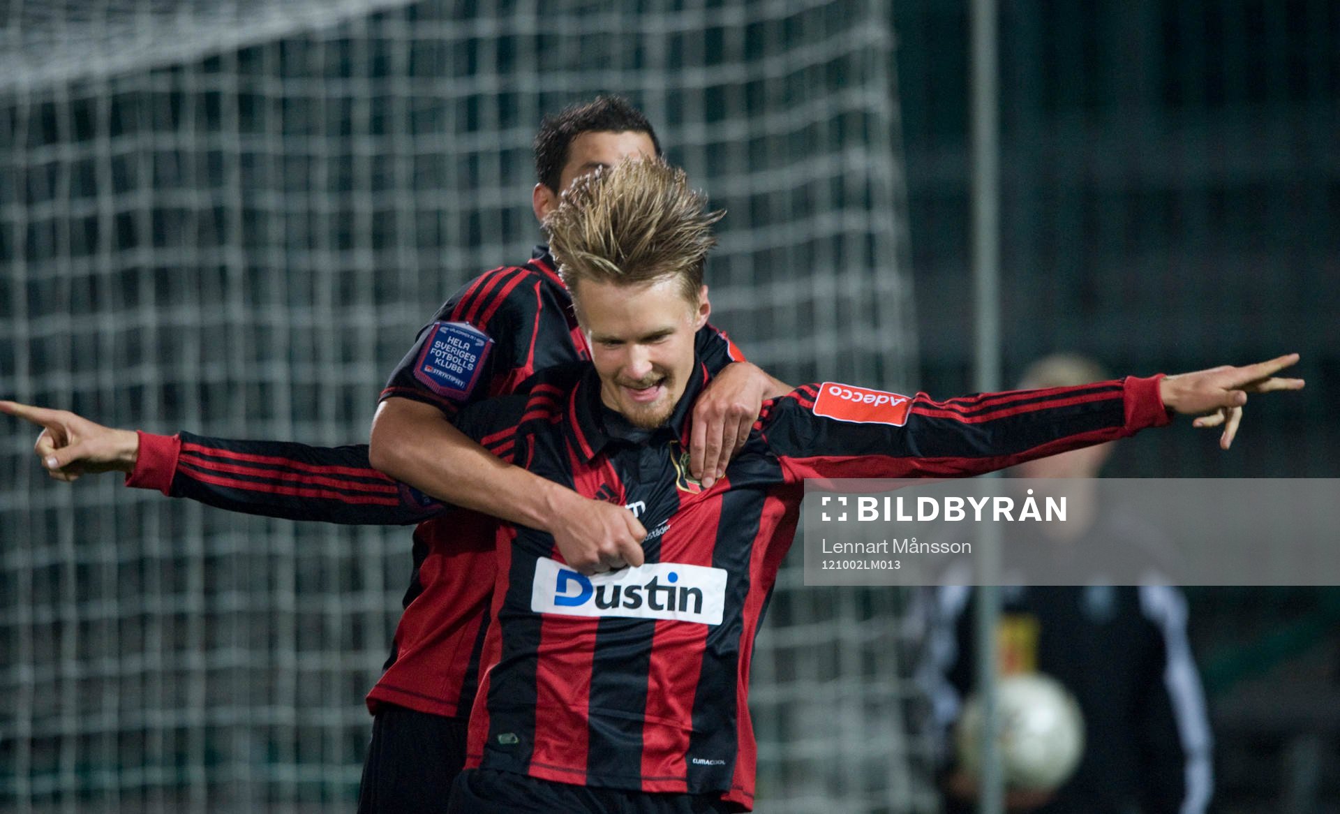 0-3, Jacob Une Larsson, Brommapojkarna, som grattas av