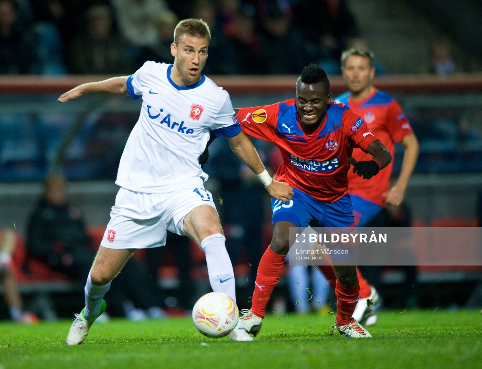 Rasmus Bengtsson, Twente och David Accam, Helsingborg