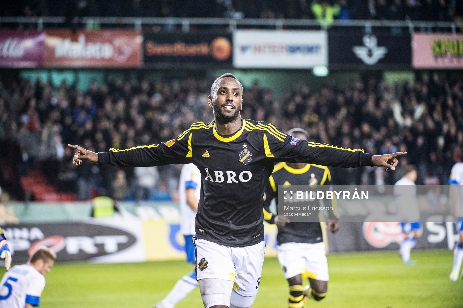 Henok Goitom, AIK, jublar