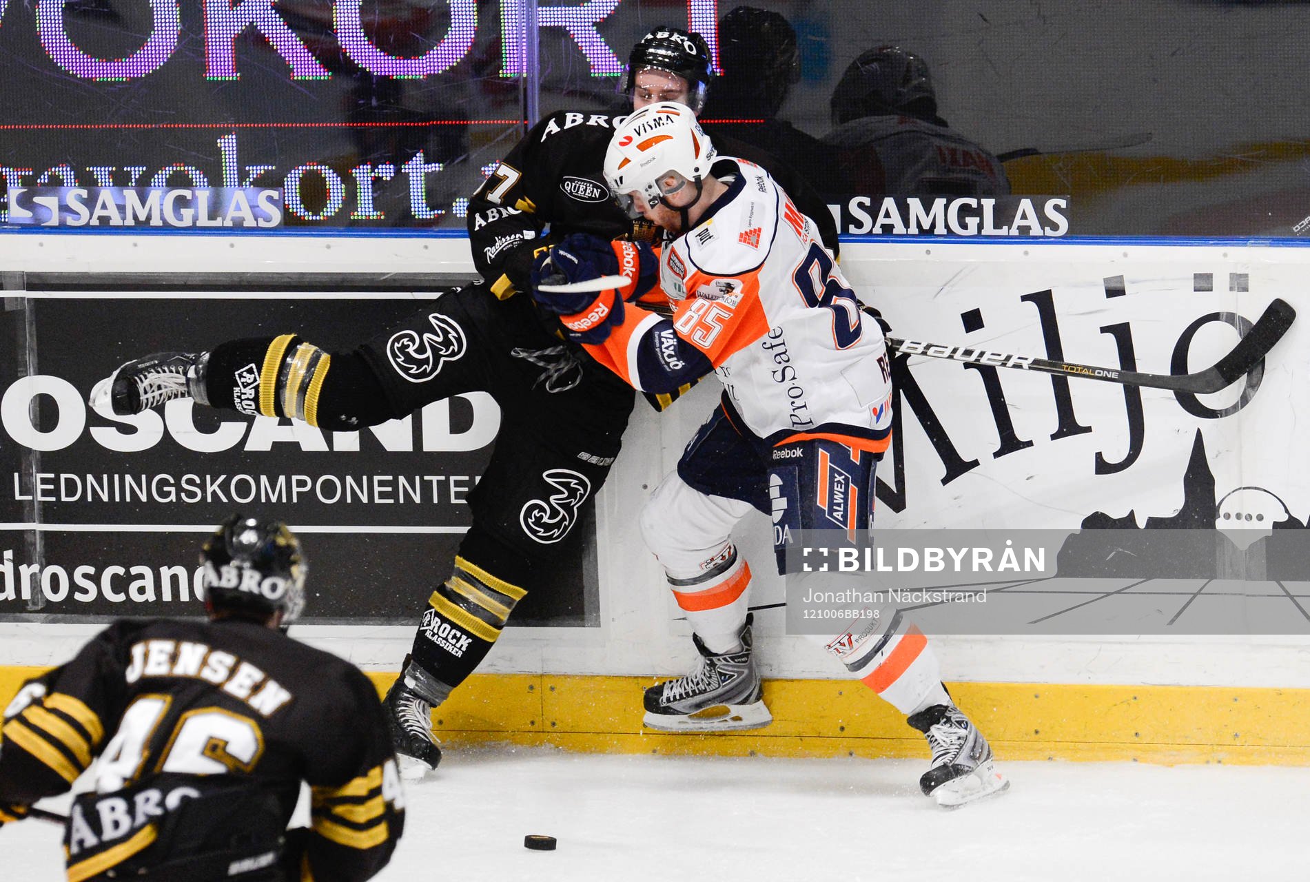 Fredrik Carlsson, AIK och Liam Reddox, Växjö