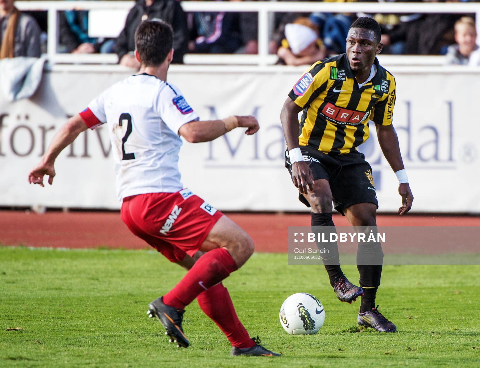 Waris Majeed, Häcken, med bollen