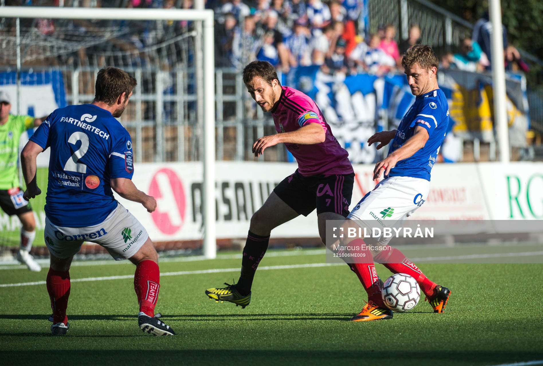 Bollen når inte riktigt fram till Tobias Hysén, Göteborg