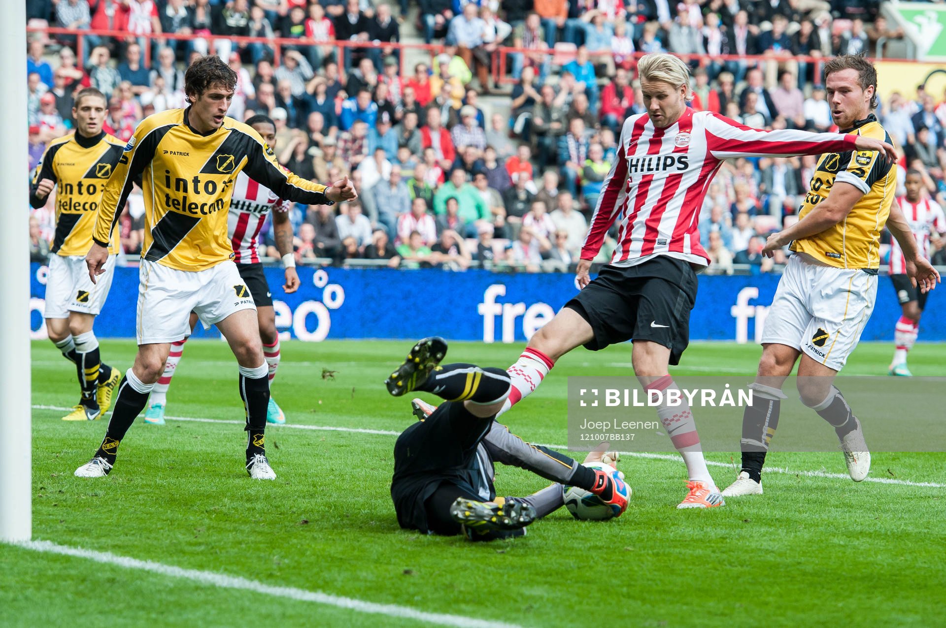 Ola Toivonen, PSV och Jens Janse, Eric Botteghin, Jelle ten