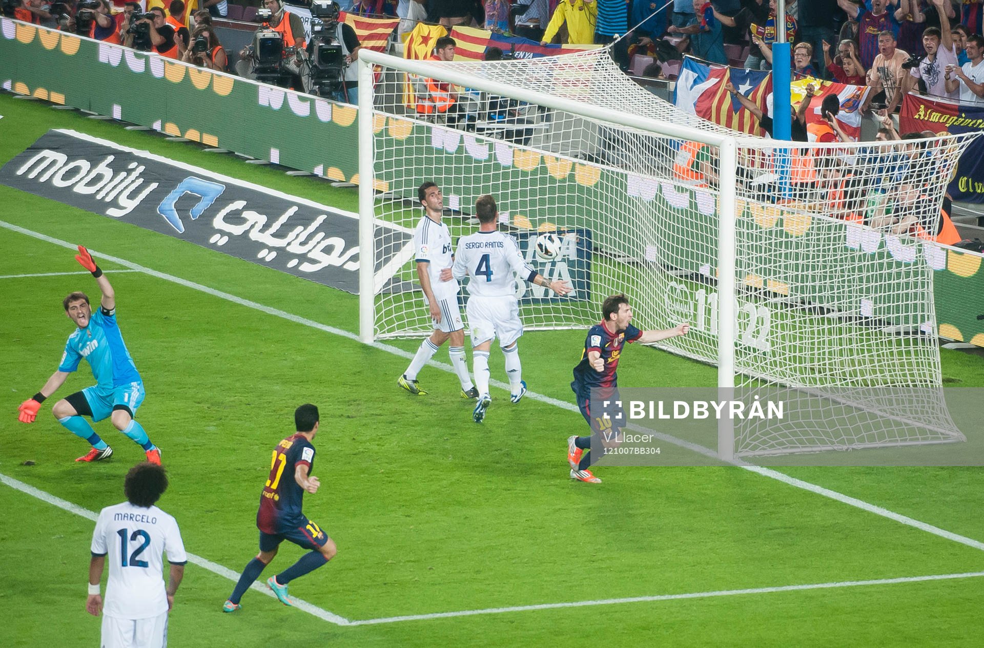  Lionel Messi, Barcelona jubel efter 1-0
