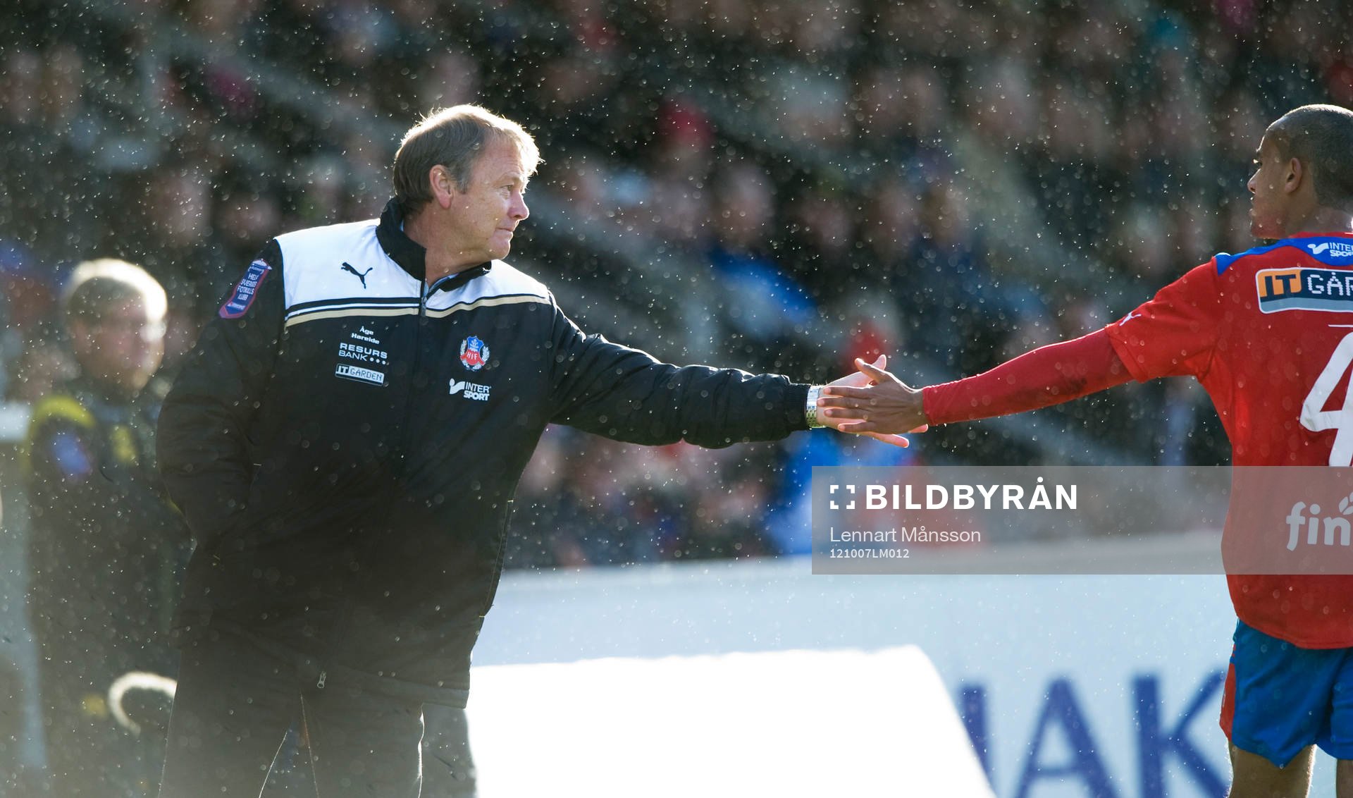 0-2 Walid Atta, Helsingborg, grattas av Åge Hareide,