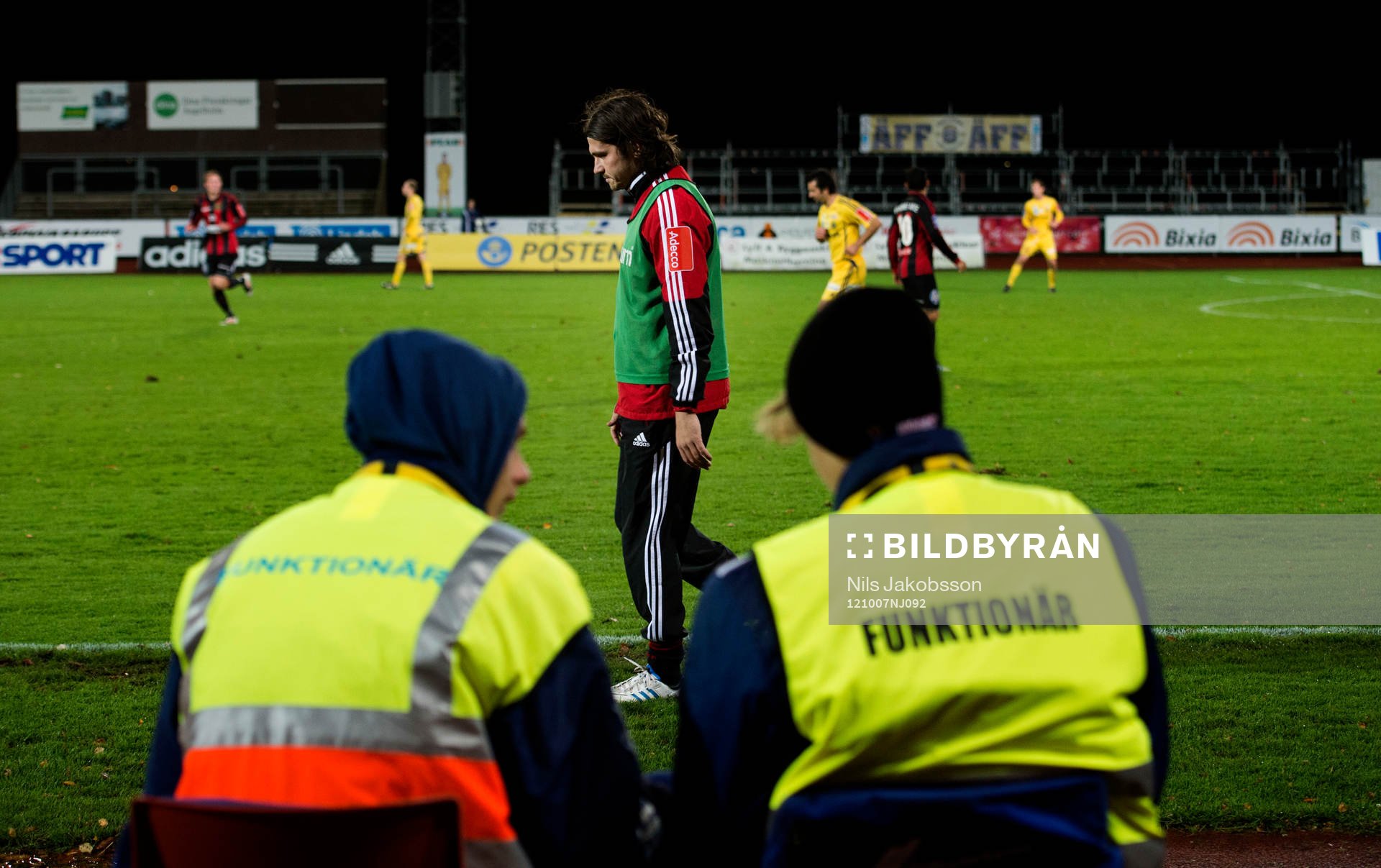 Fotboll, superettan, Ängelholm - Brommapojkarna: Bojan Djordjic, Brommapojkarna, fick inte spela.
