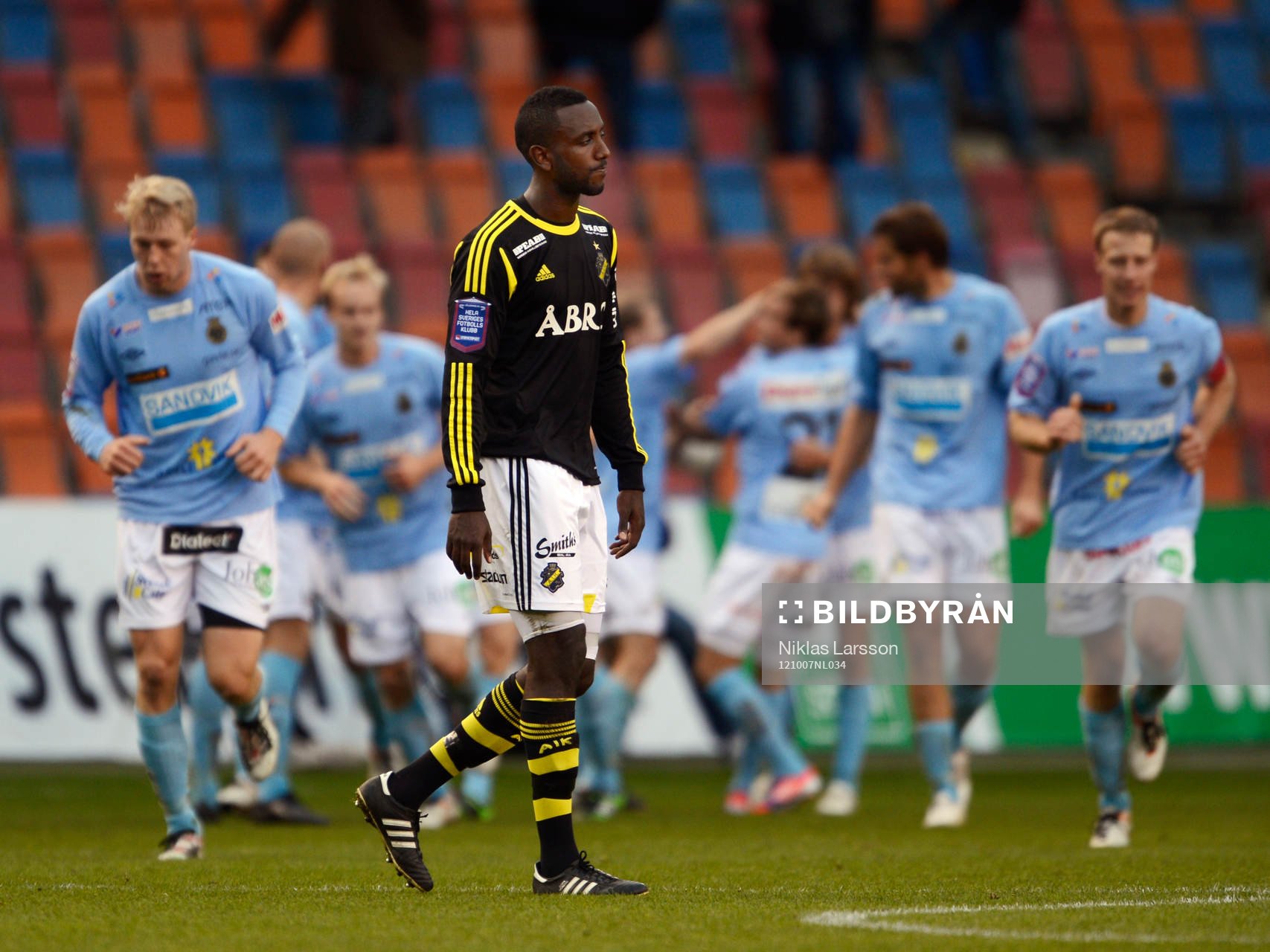 Henok Goitom, AIK deppar och Geflespelarna jublar