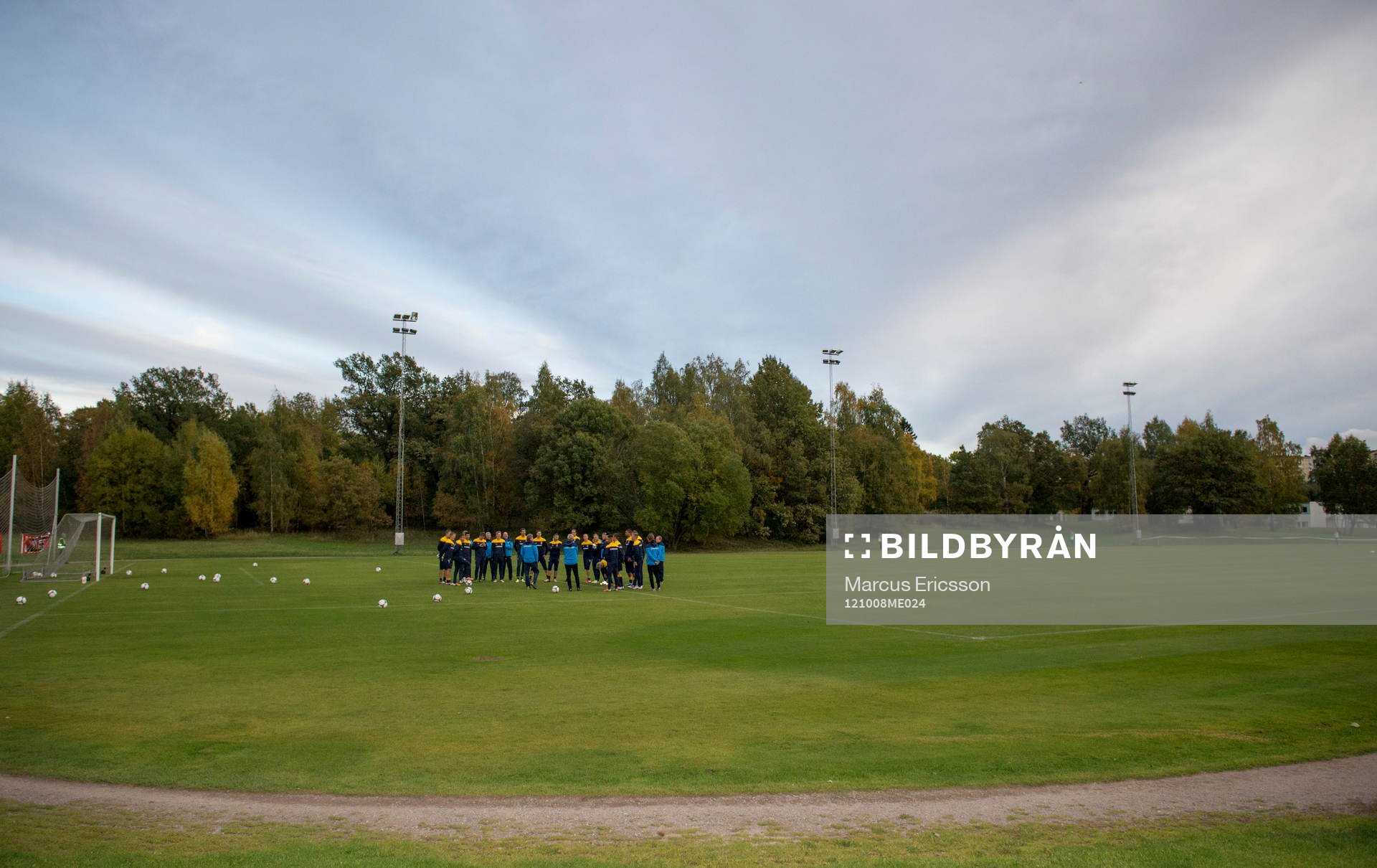 Sverige tränade på Karlbergs IP då det inte fanns några