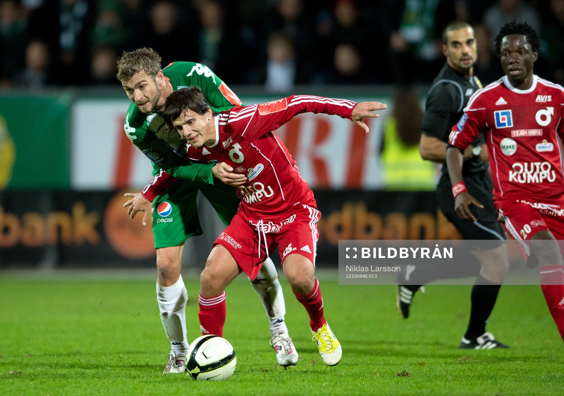 Fotboll, Superettan, Hammarby - Degerfors: Christophe Lallet, Hammarby och Gheorghe Andronic, Degerfors.