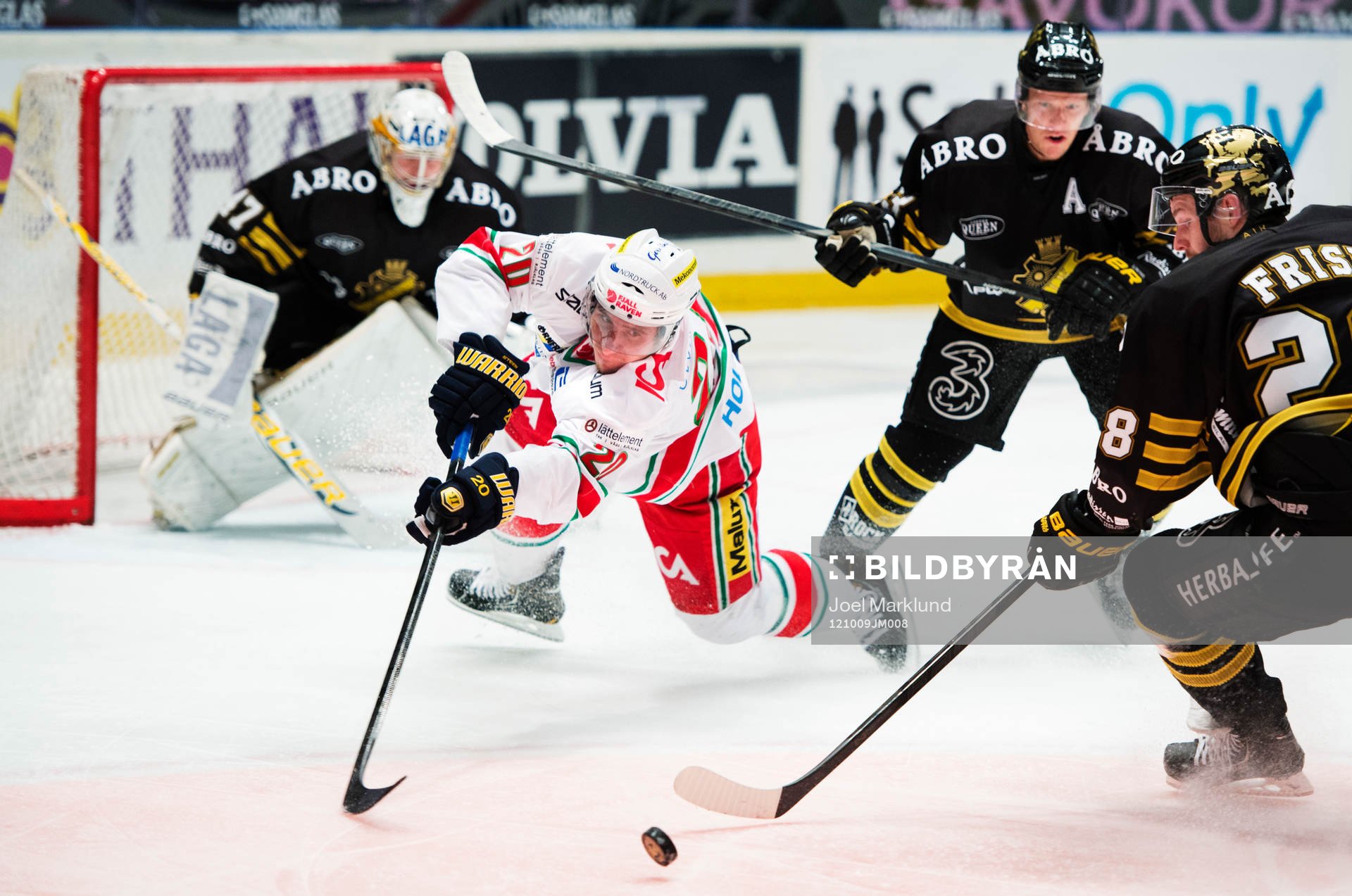 Alexander Steen, Modo, utmanar Jonas Liwing och Andreas