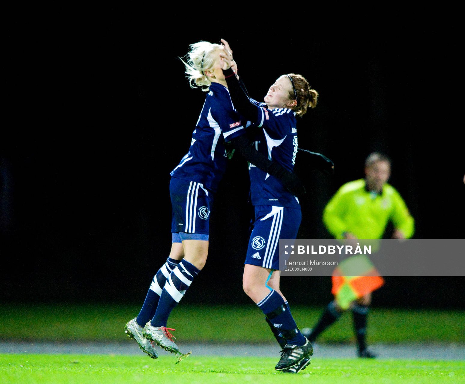 2-0 Olivia Johansson och Julia Lennartsson, Hessleholm,