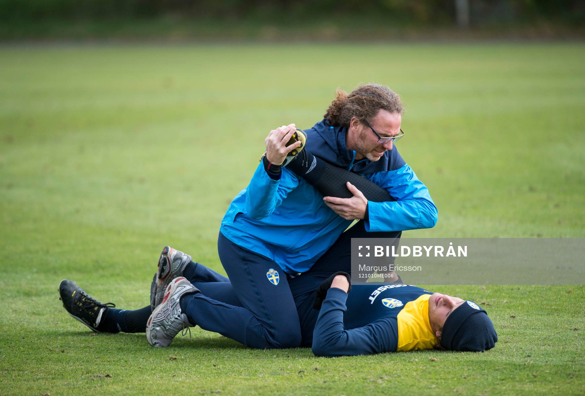 Richard Dahan stretchar Jonas Olsson