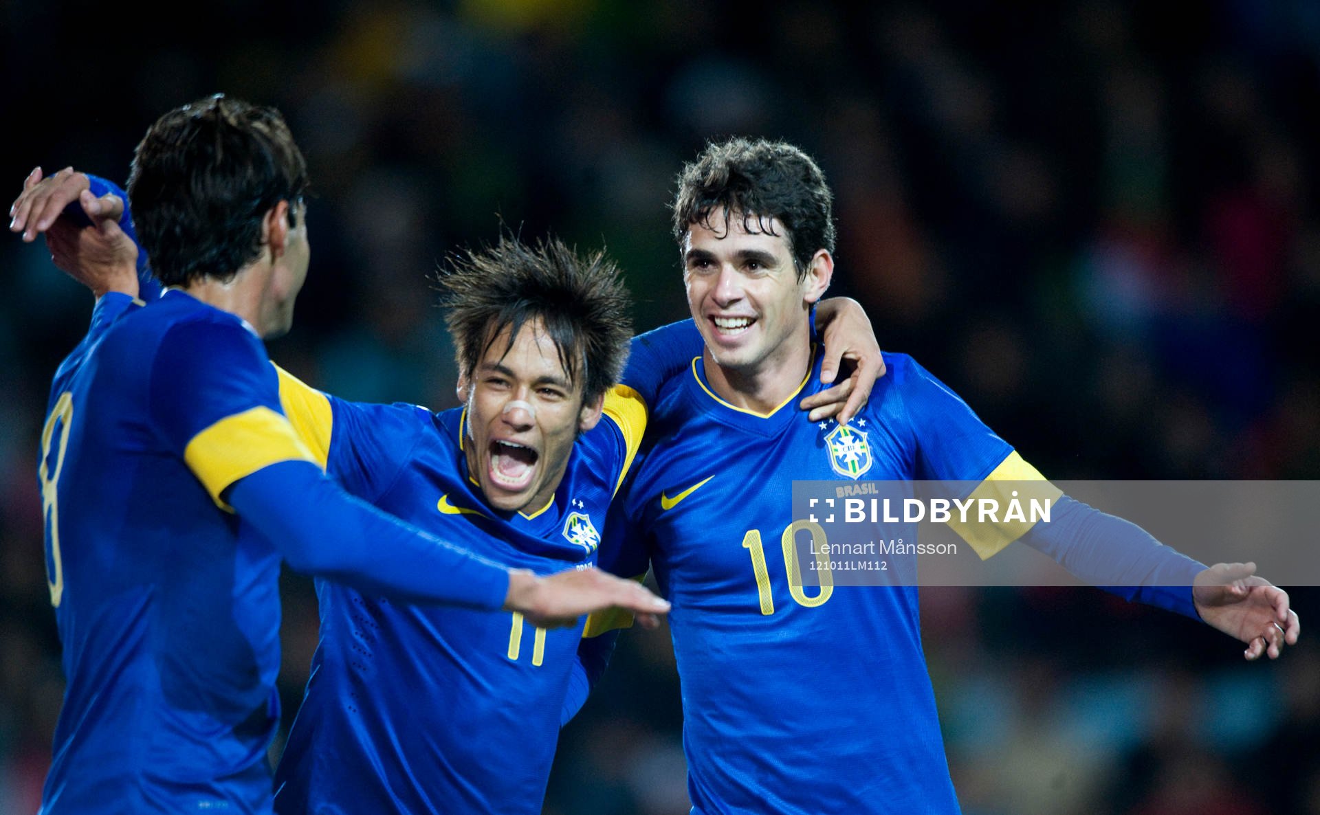2-0, Oscar, Brasilien, som grattas av Neymar
