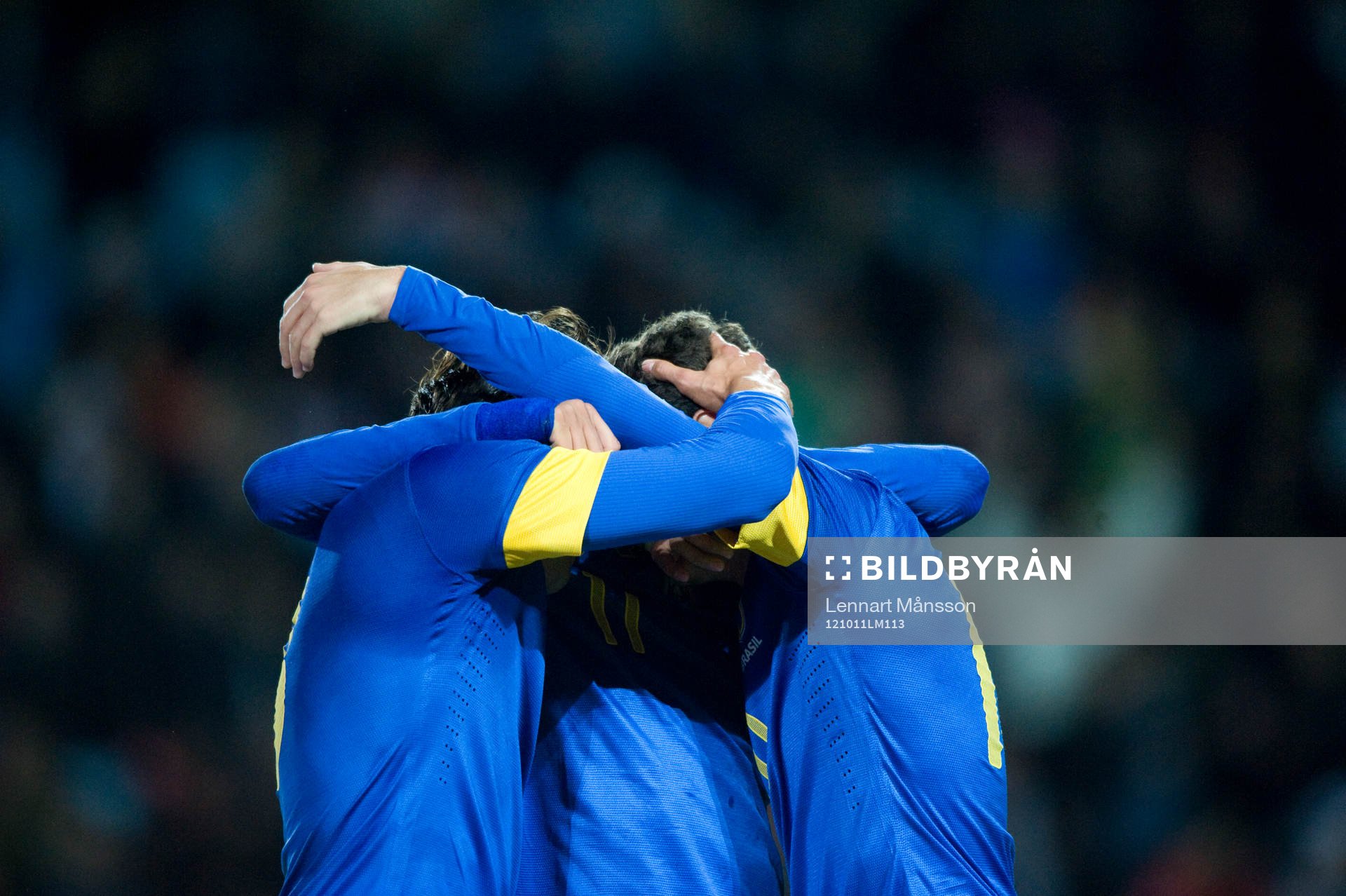 2-0, Oscar, Brasilien, som grattas av Neymar