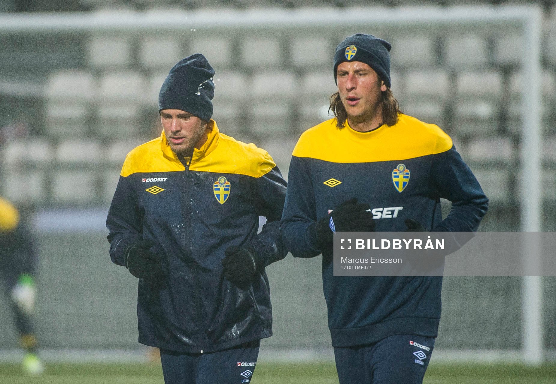 Sverige tränar på Tórsvöllur Stadion. Andreas Granqvist