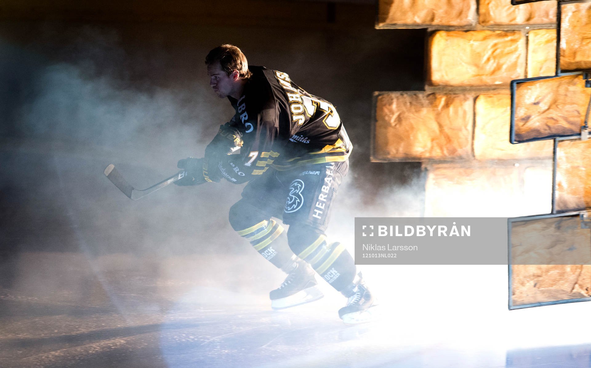 Stefan Johansson, AIK gör entré