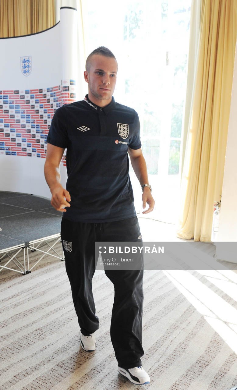 Football - England Press Conference - The Grove Hotel,