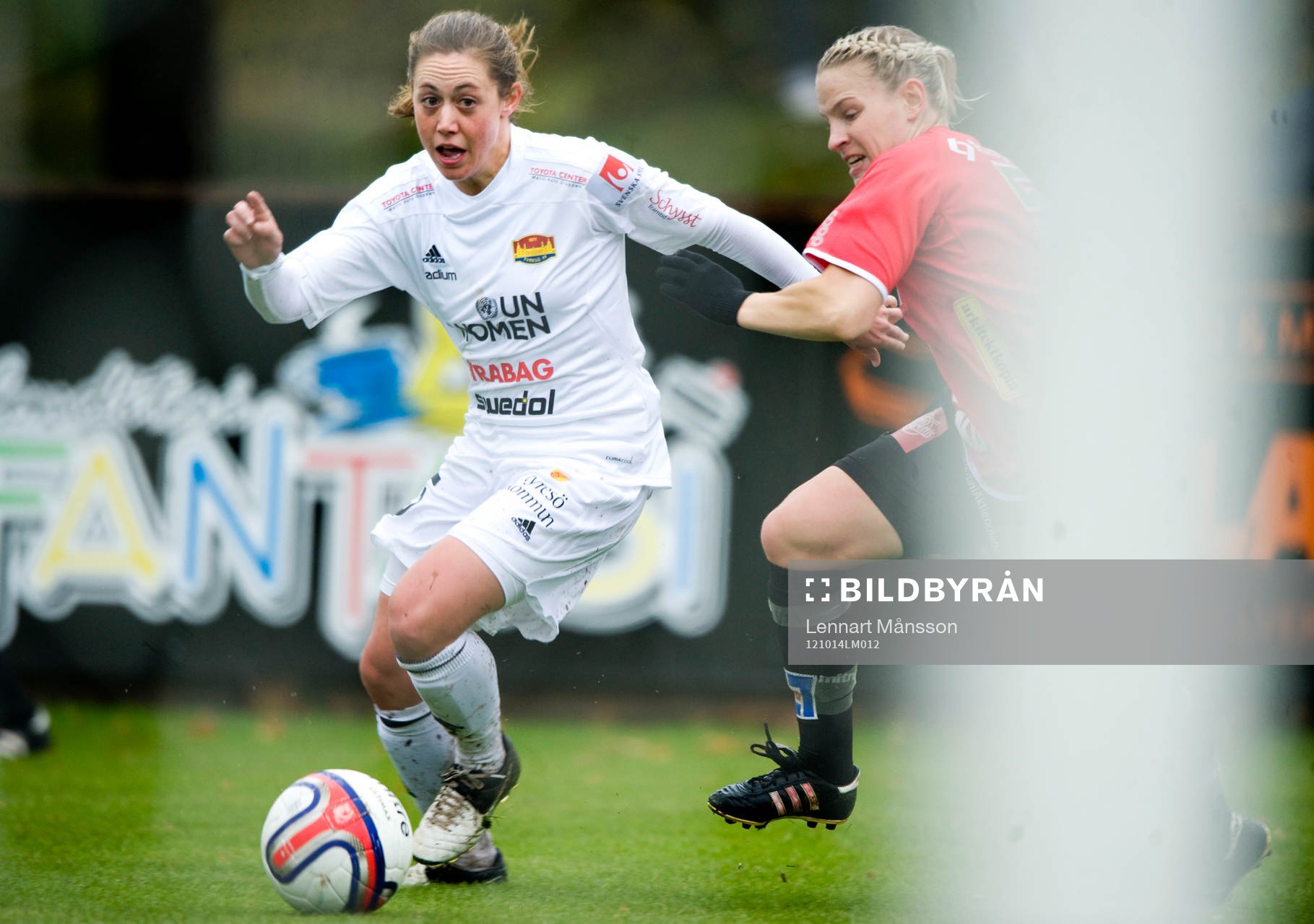 Meghan Klingenberg, Tyresö, mot Emelie Johnsson,