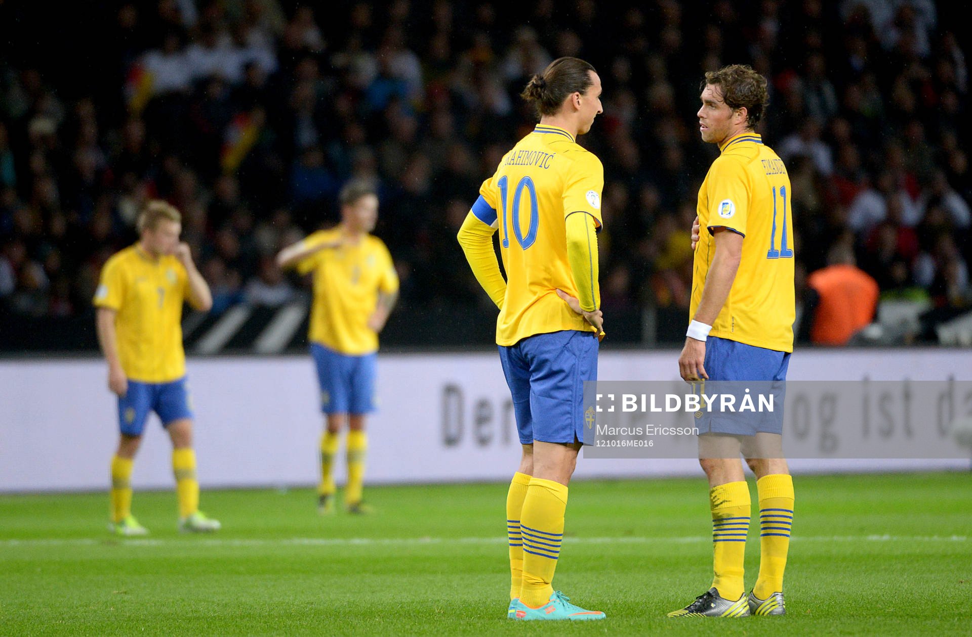 Zlatan Ibrahimovic, Sverige och Johan Elmander, Sverige depp