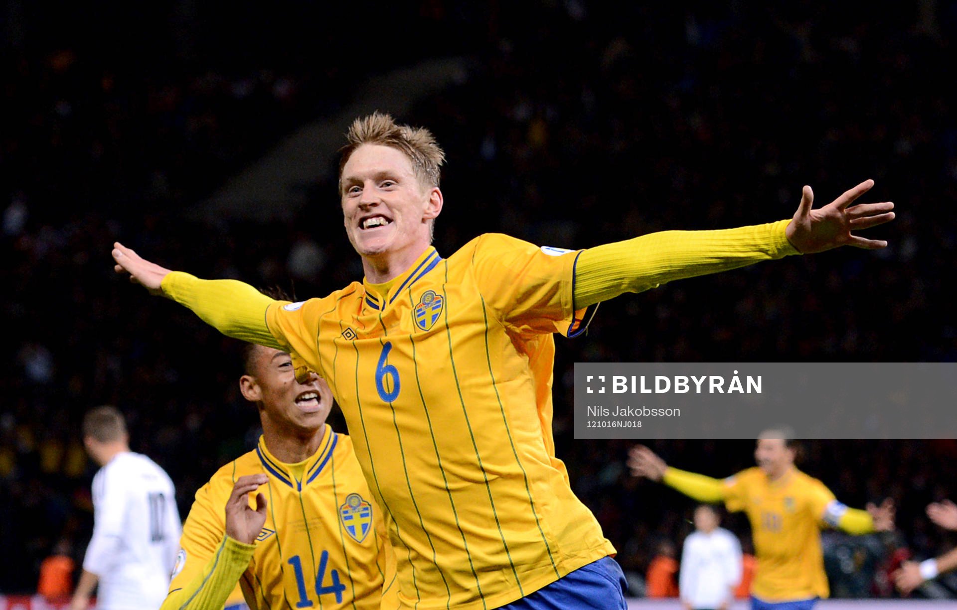 Rasmus Elm, Sverige jublar
