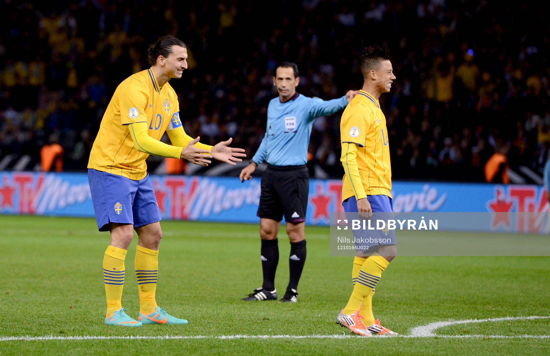 Tobias Sana och Zlatan Ibrahimovic, Sverige deppar