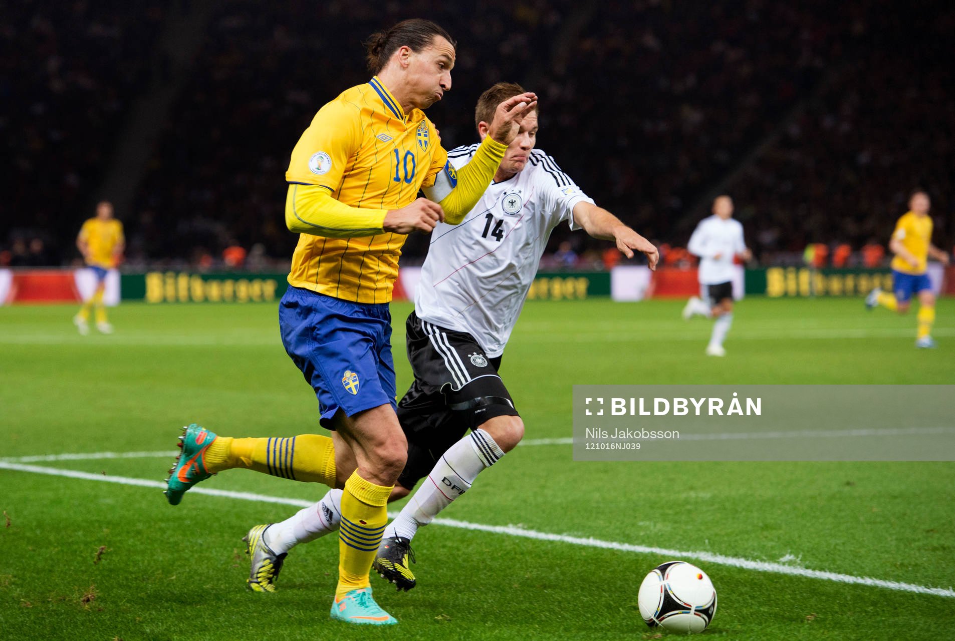 Zlatan Ibrahimovic, Sverige, Holger BADSTUBER, Tyskland
