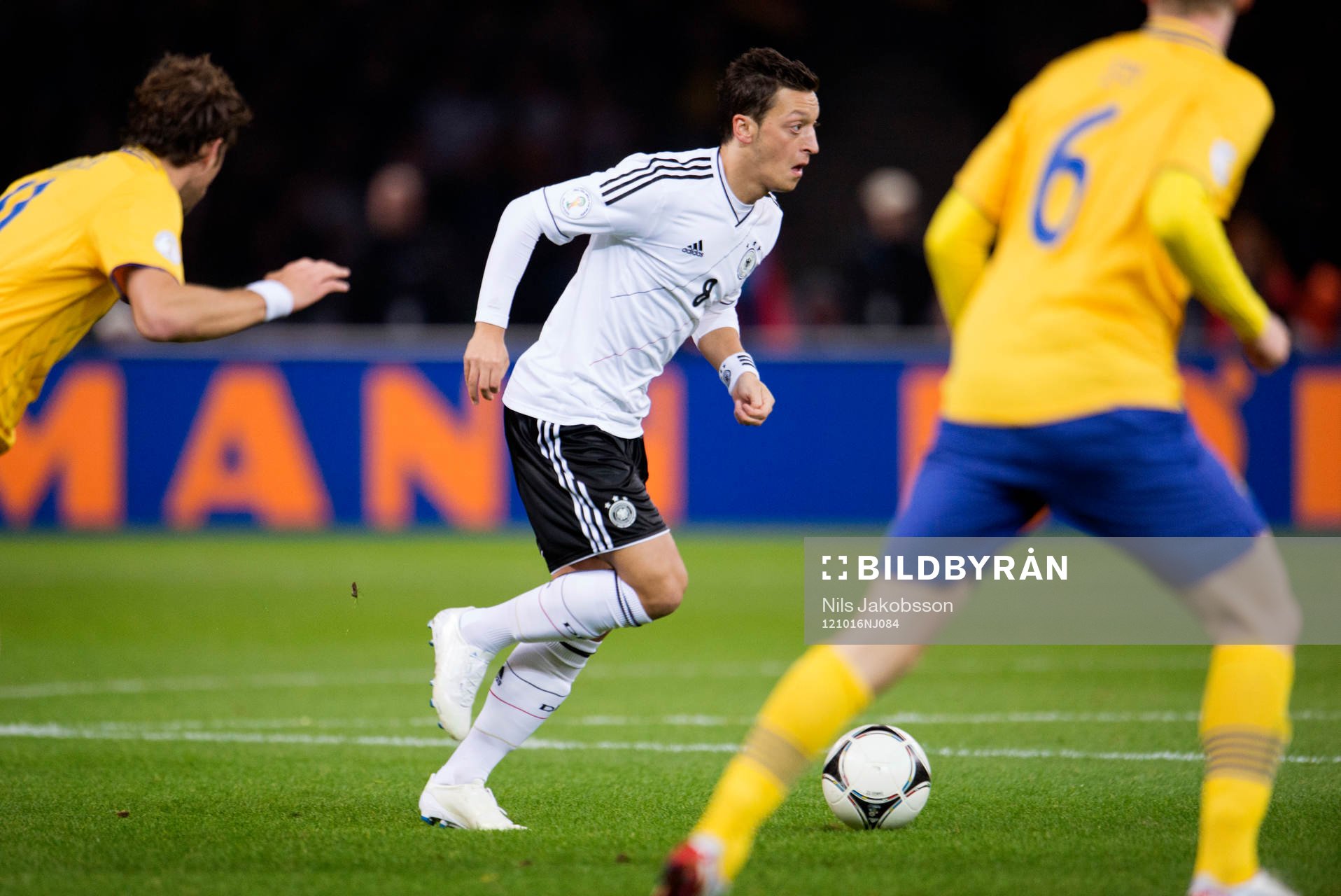 Mesut Özil, Tyskland