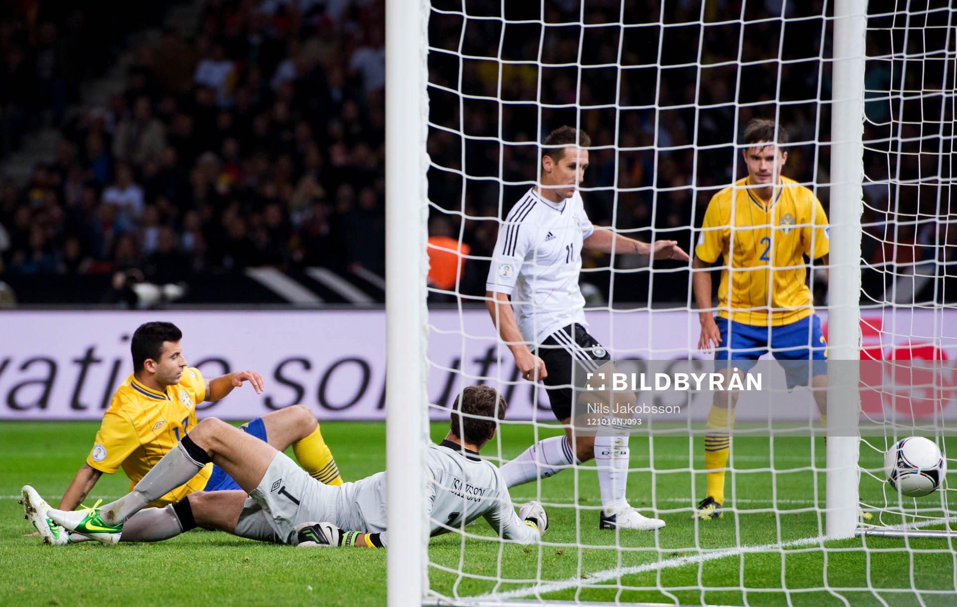 Miroslav KLOSE, Tyskland gör 2-0 bakom Behrang Safari,