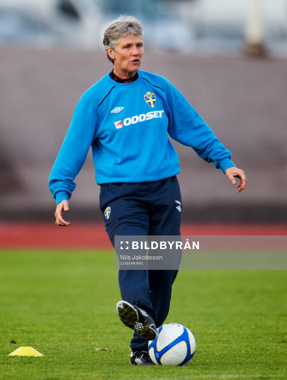 Pia Sundhage, förbundskapten, Sverige