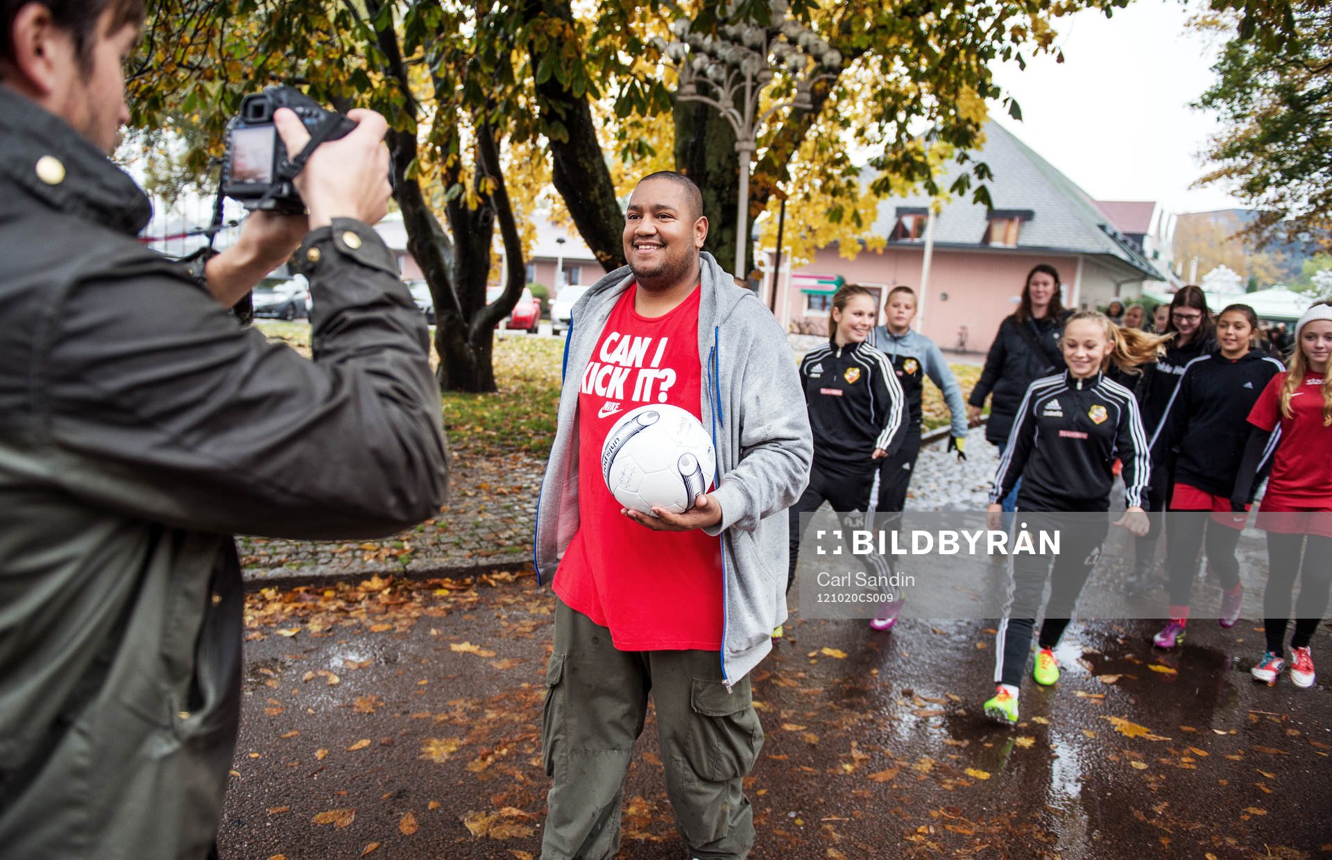 Damfotboll.com spelar in en film som ska symbolisera det