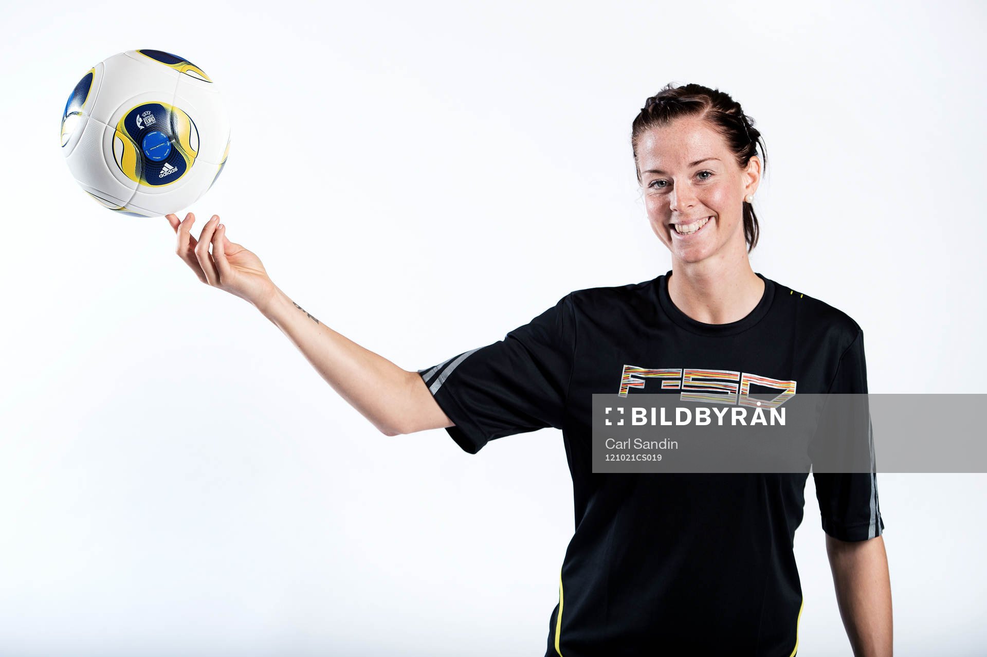 Lotta Schelin, Sverige