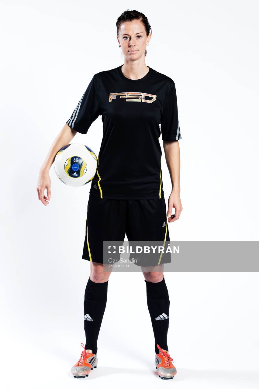 Lotta Schelin, Sverige