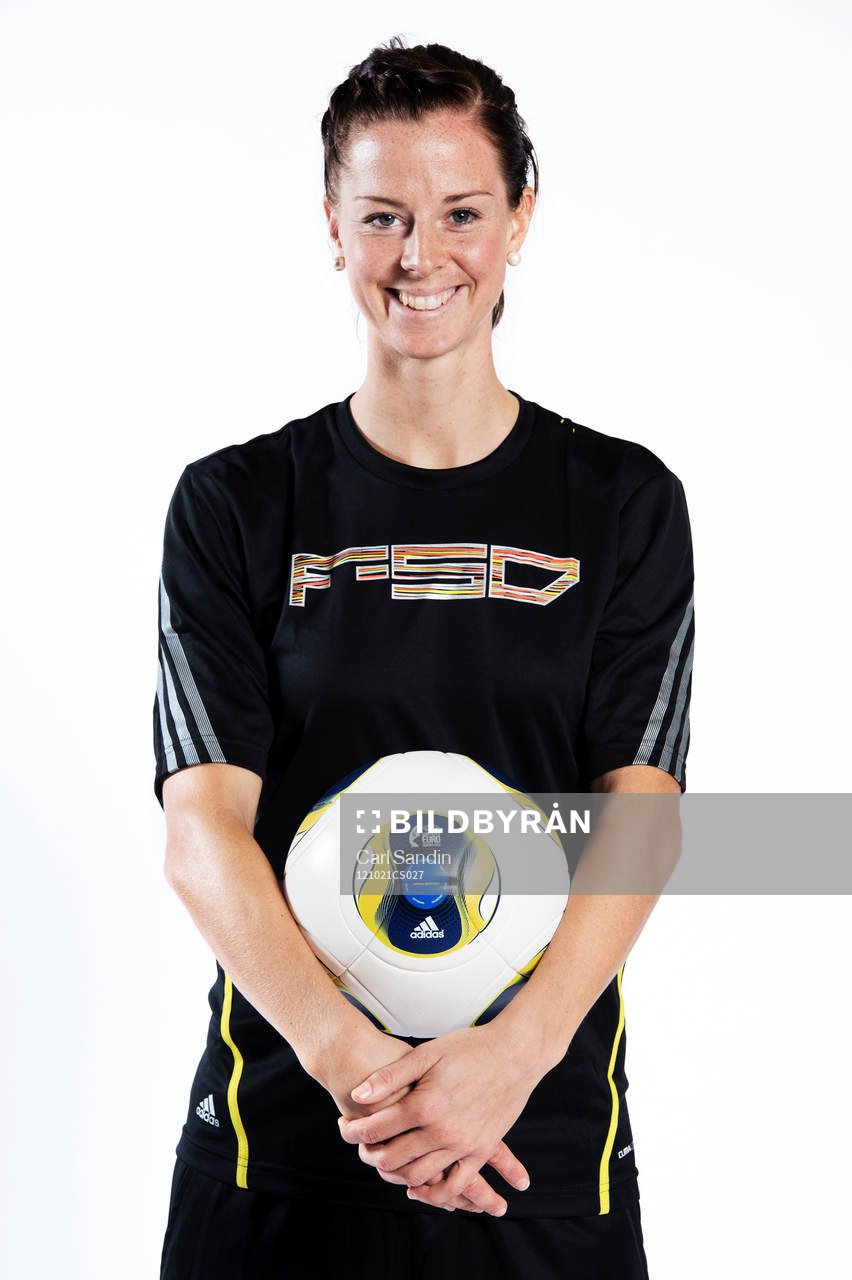 Lotta Schelin, Sverige