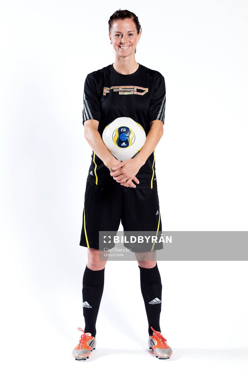 Lotta Schelin, Sverige