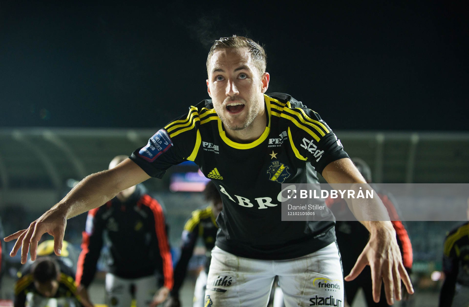 Nicklas Backman, AIK, blir matchens enda målskytt och