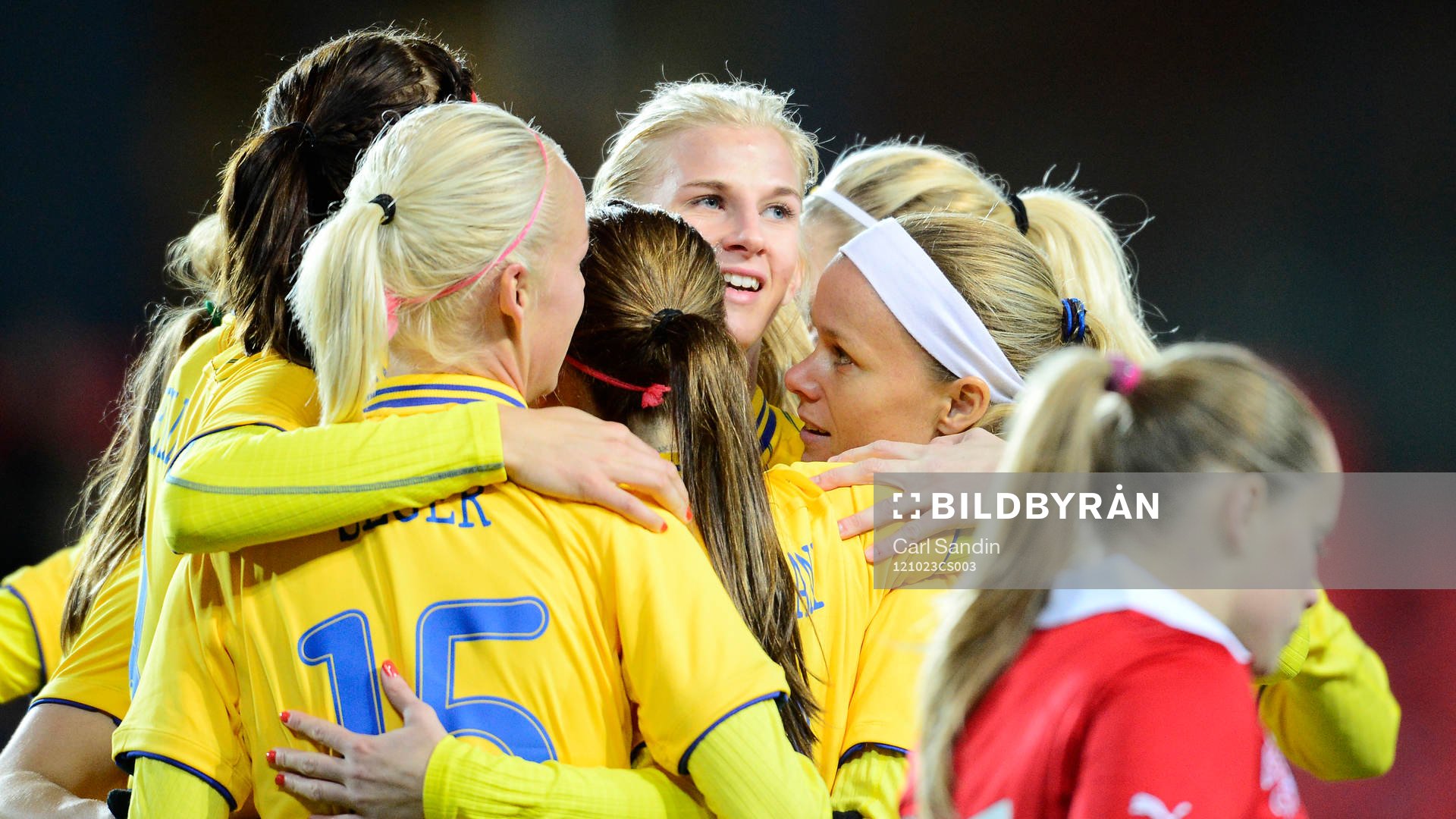 Sofia Jakobsson, Sverige gör 1-0i