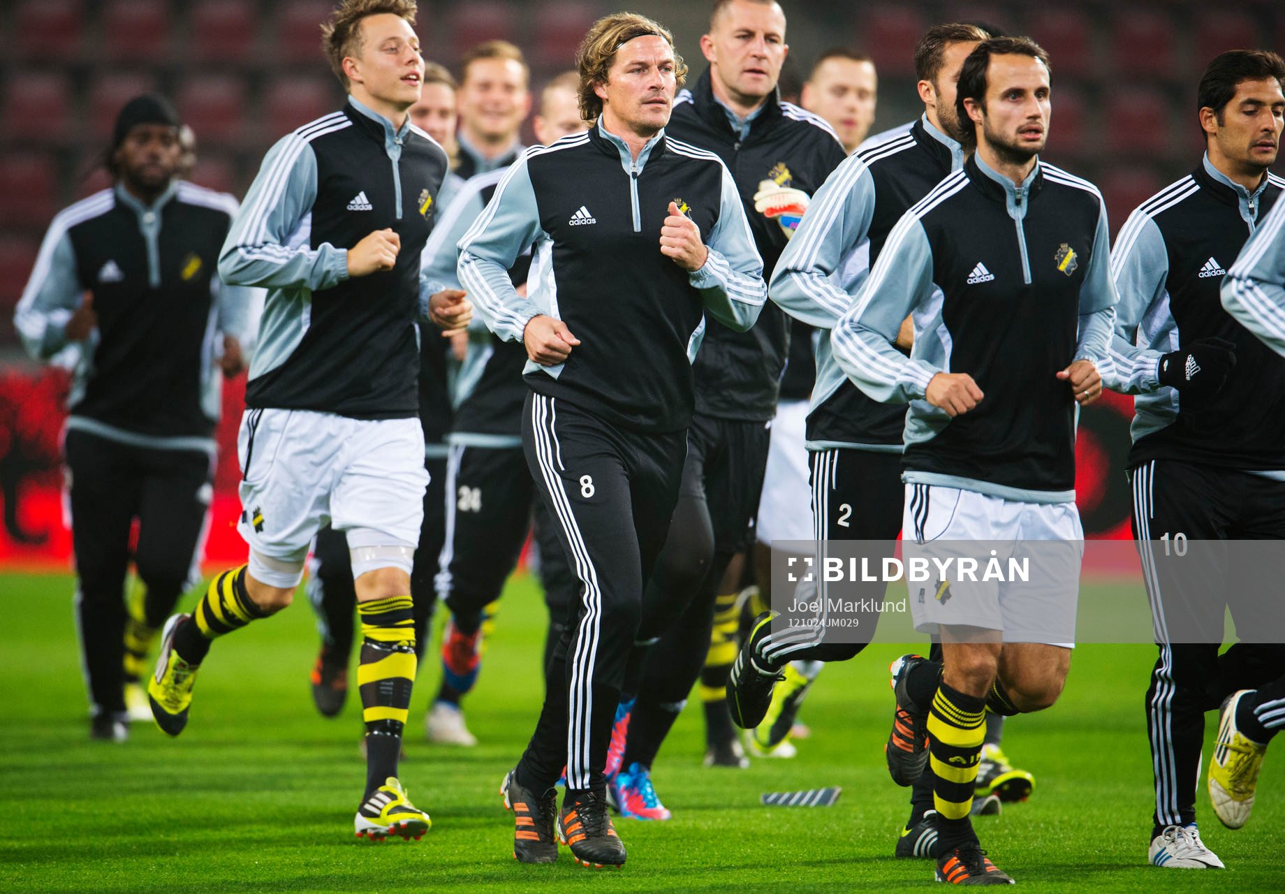 Daniel Tjernström joggar upp